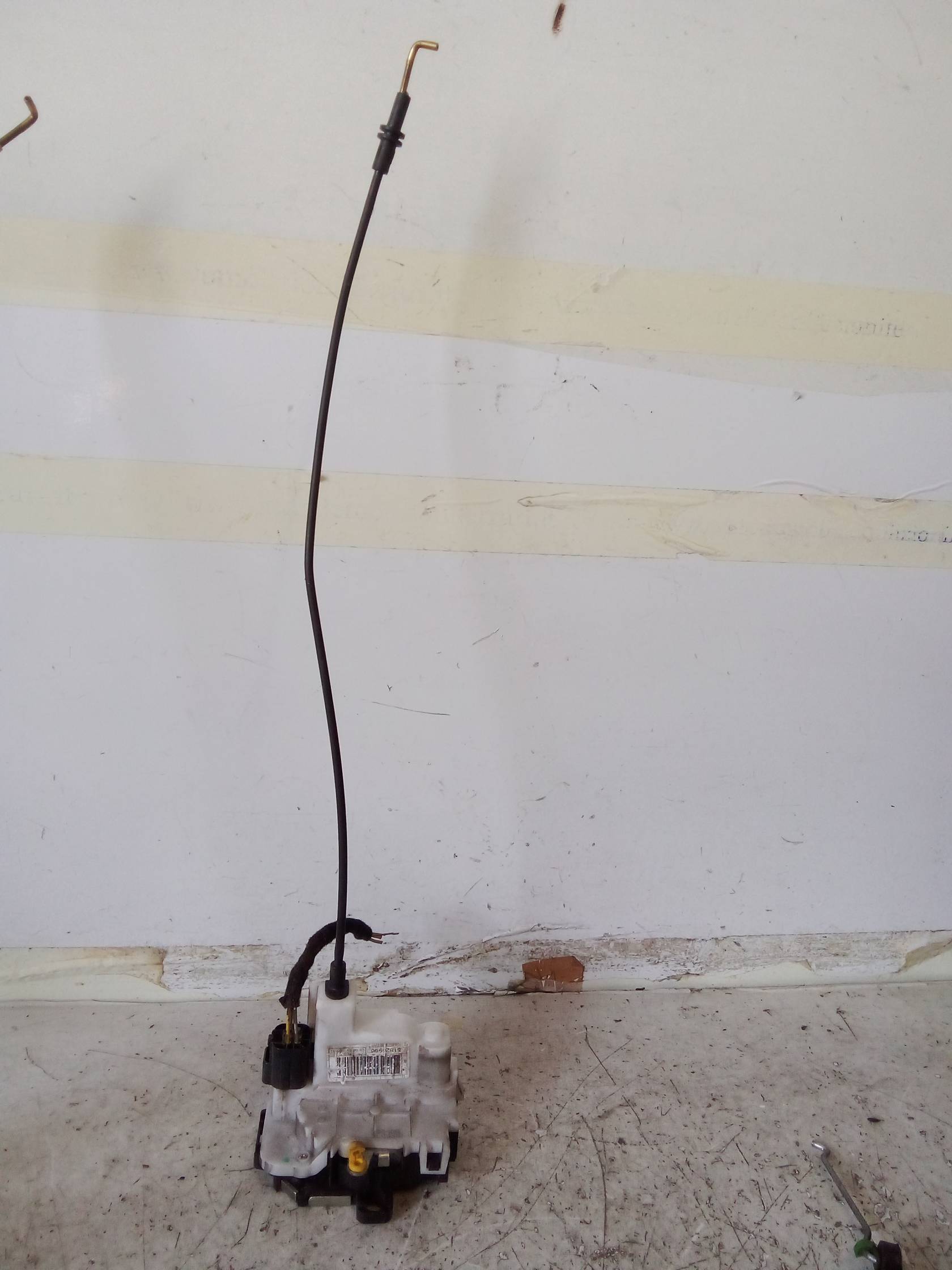 Serratura porta ant. dx.