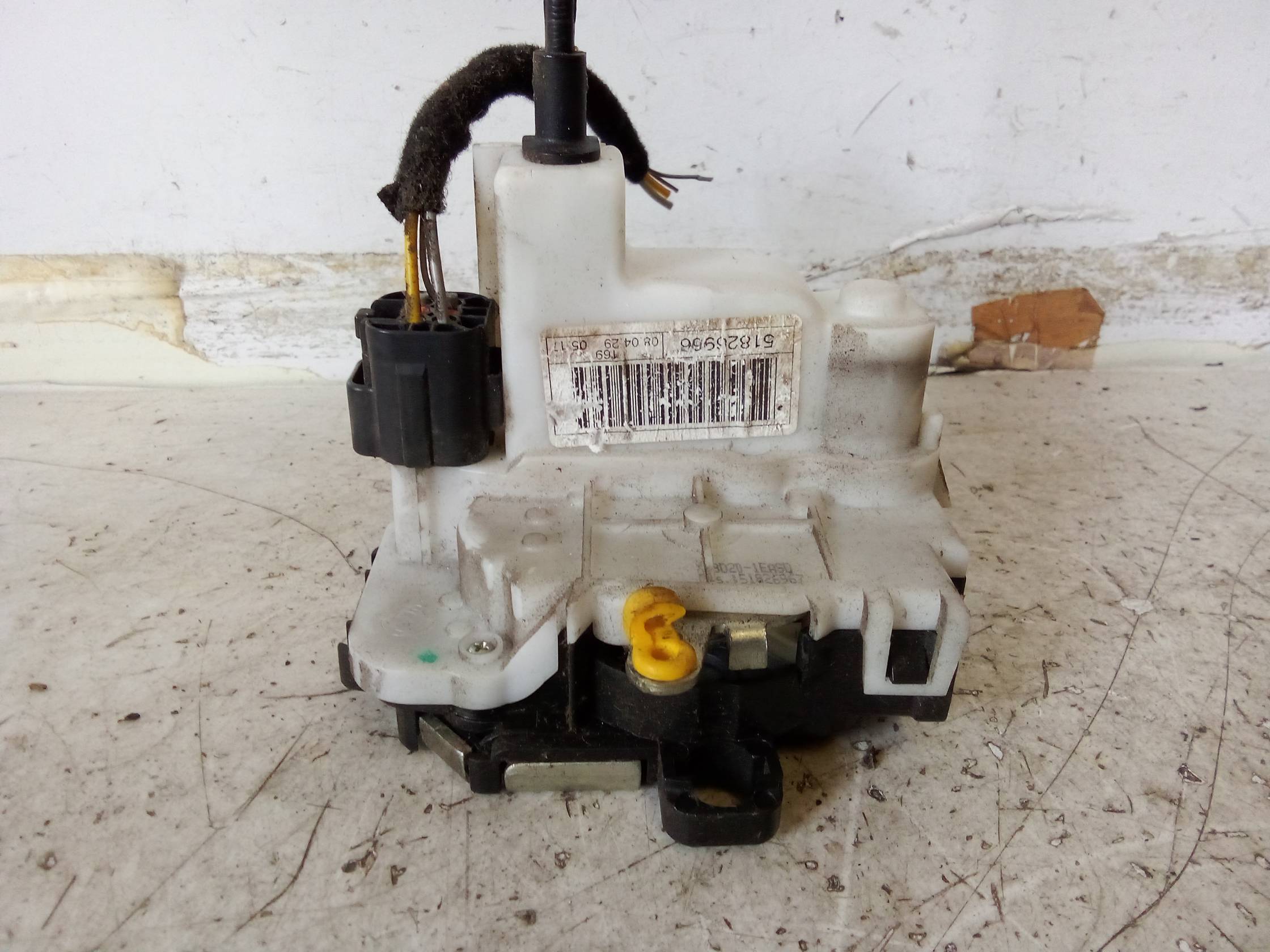 Serratura porta ant. dx.