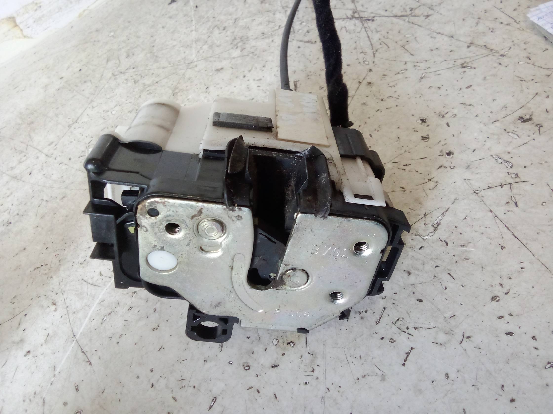 Serratura porta ant. dx.