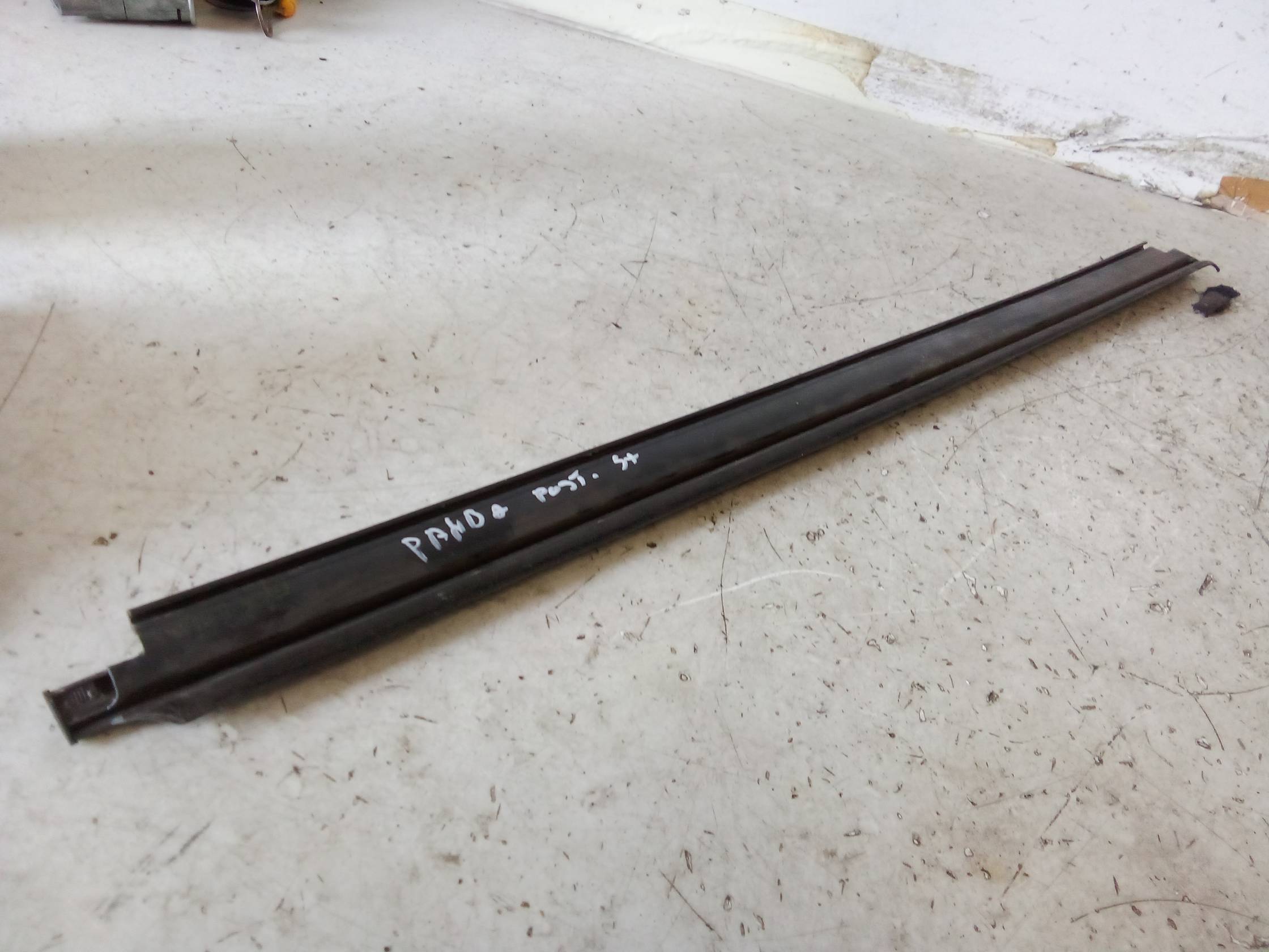 Modanatura porta post. sx.