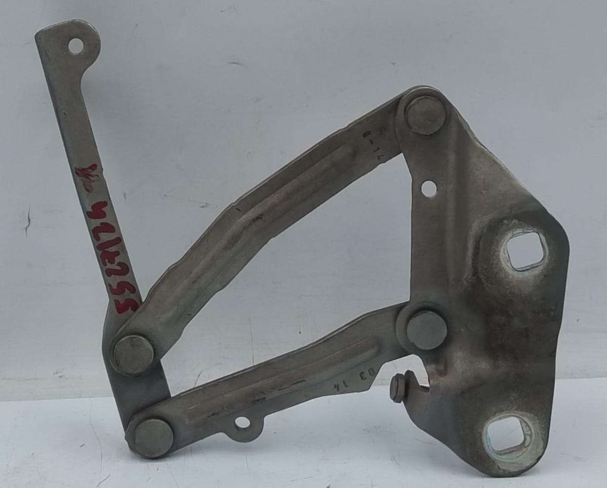 Cerniera cofano ant. dx.