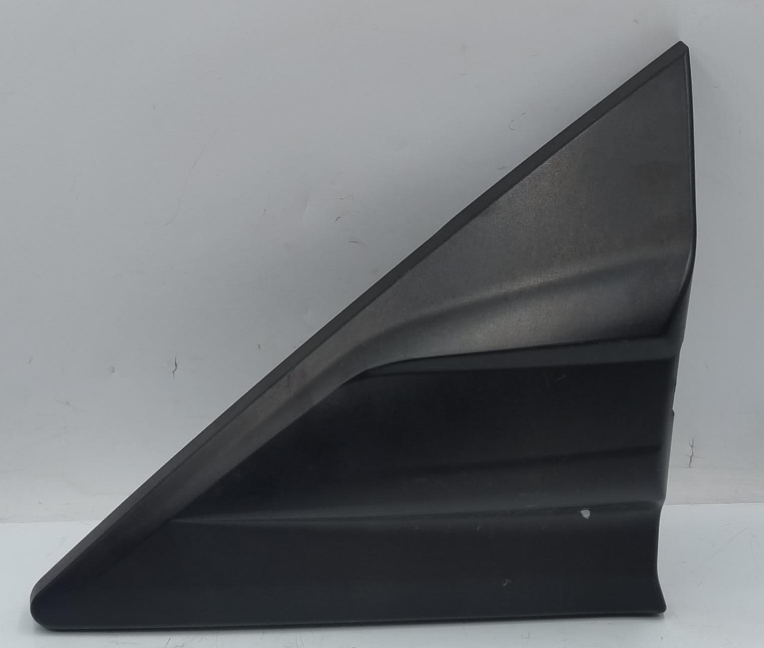 copertura specchietto retrovisore sx. copertura specchietto retrovisore sx.