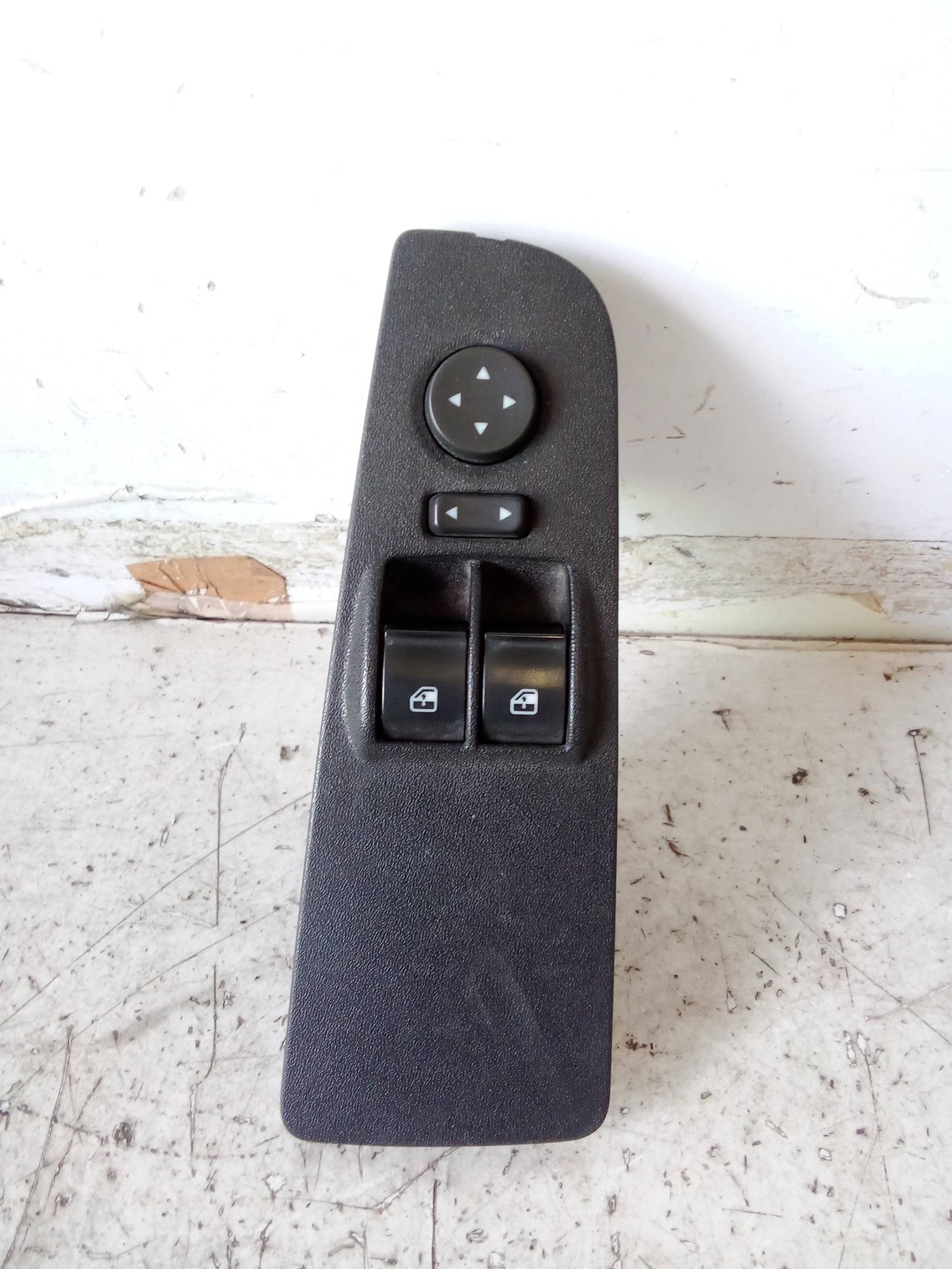 Blocco comandi alzacristalli e retrovisori est. sx.