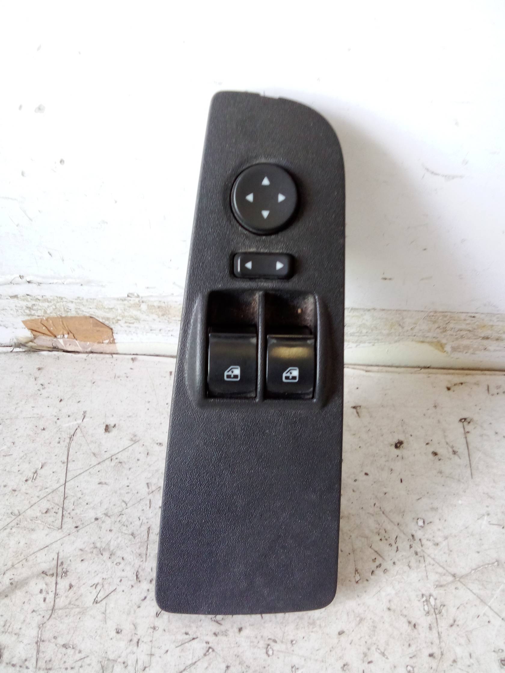 Blocco comandi alzacristalli e retrovisori est. sx.