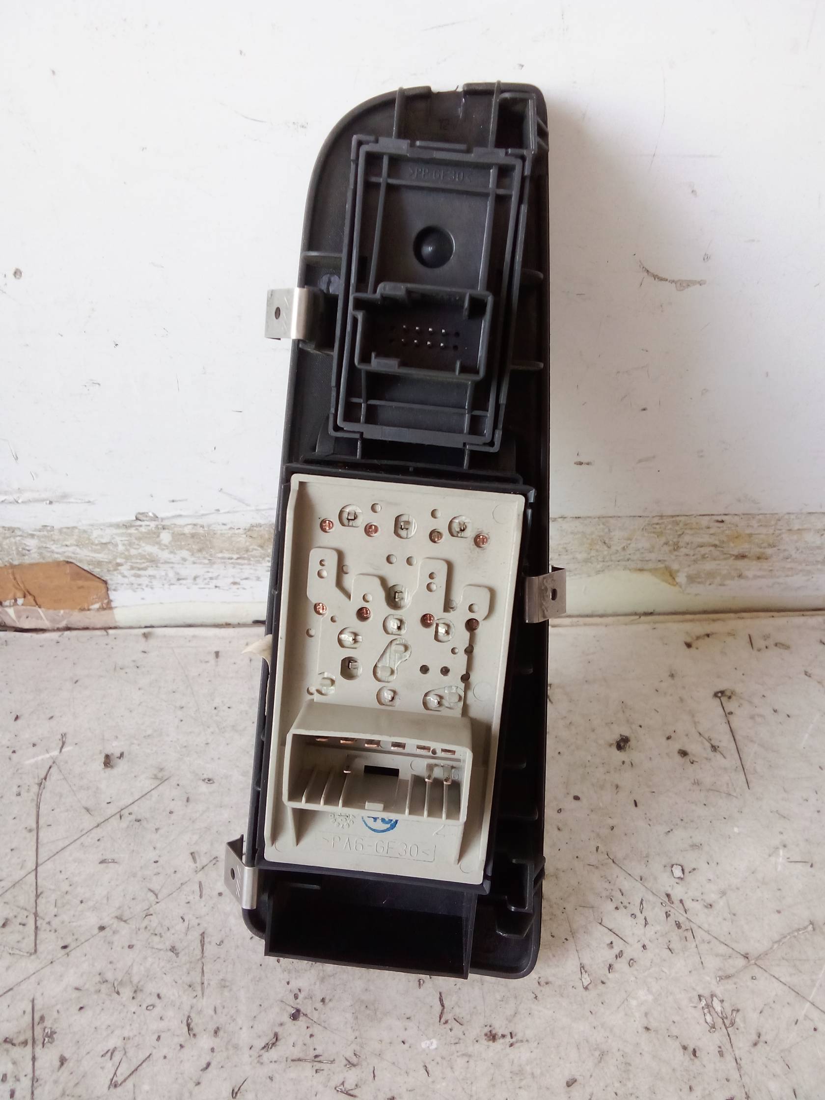 Blocco comandi alzacristalli e retrovisori est. sx.