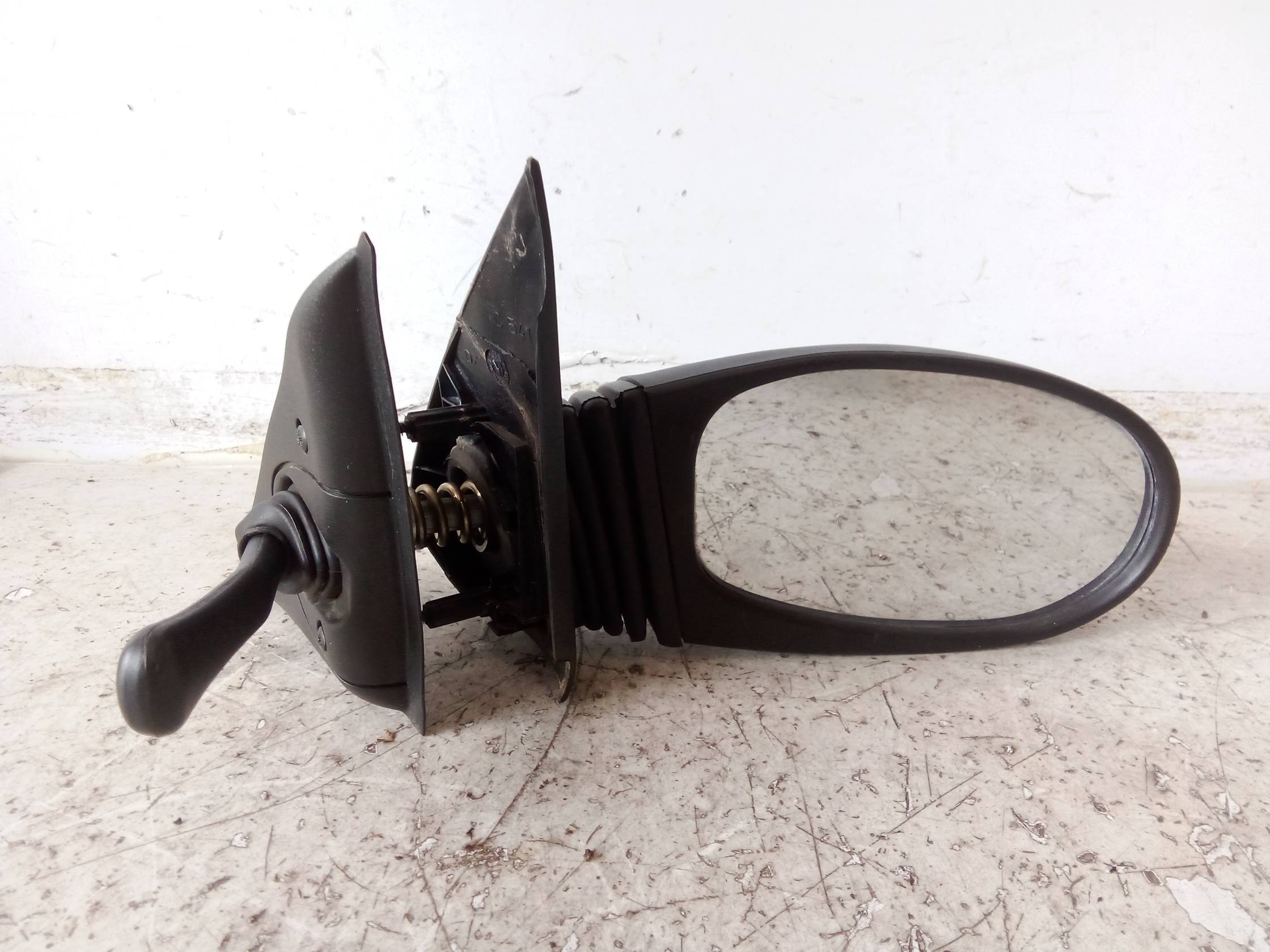 Retrovisore est. dx.