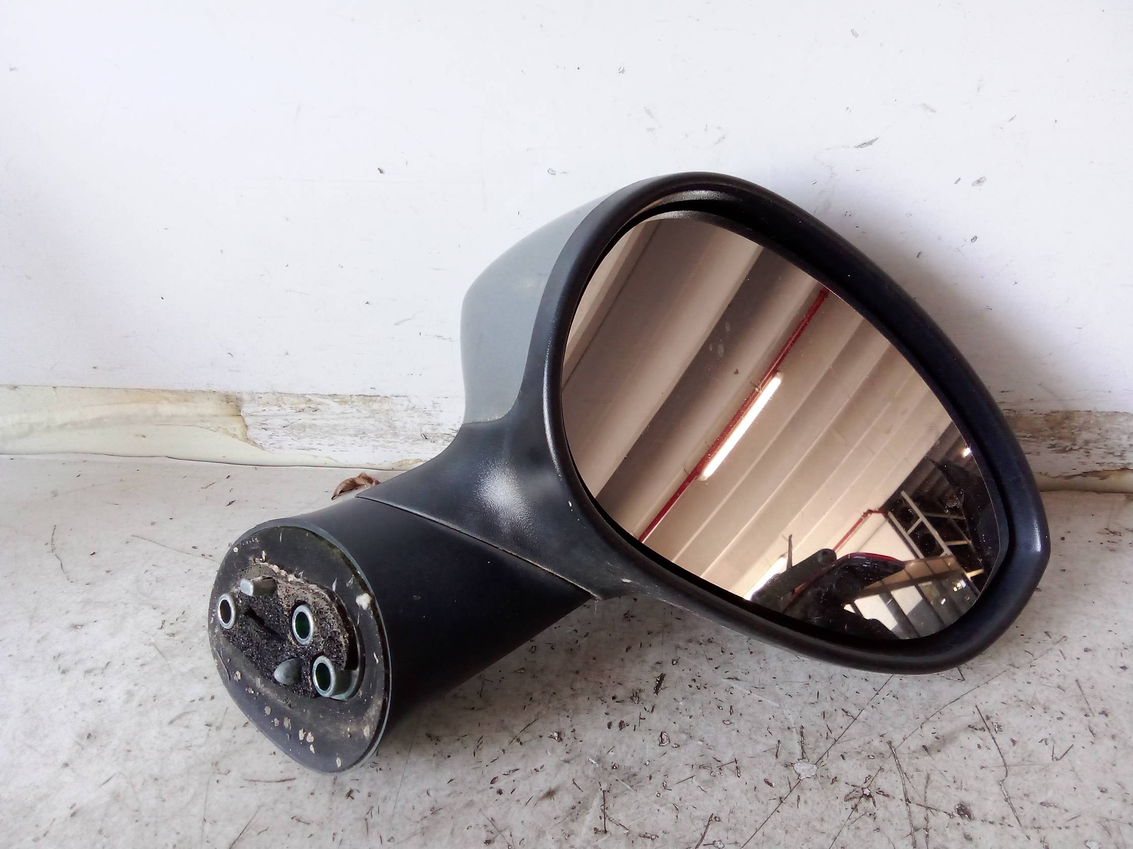 Retrovisore est. dx.