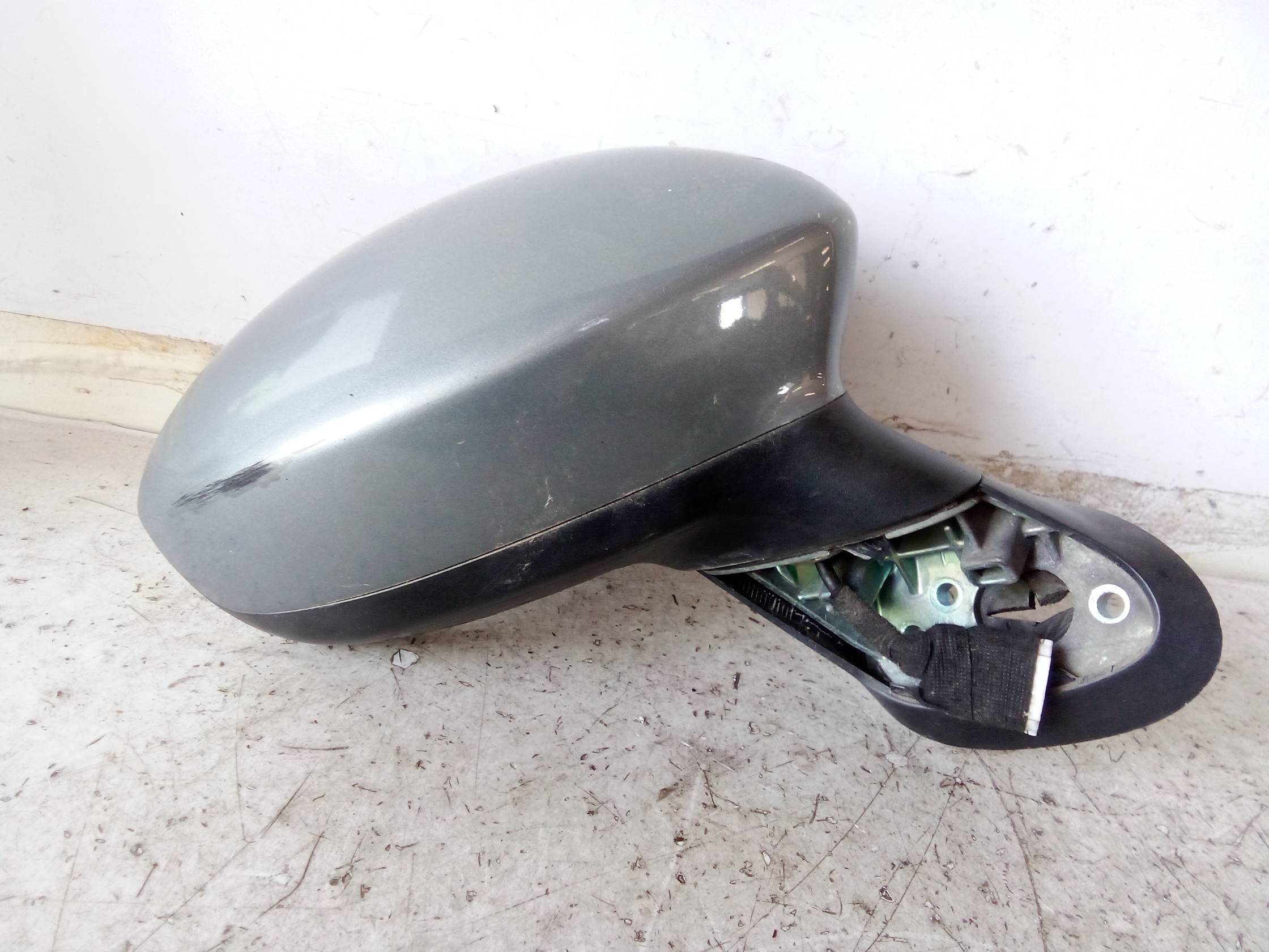 Retrovisore est. dx.