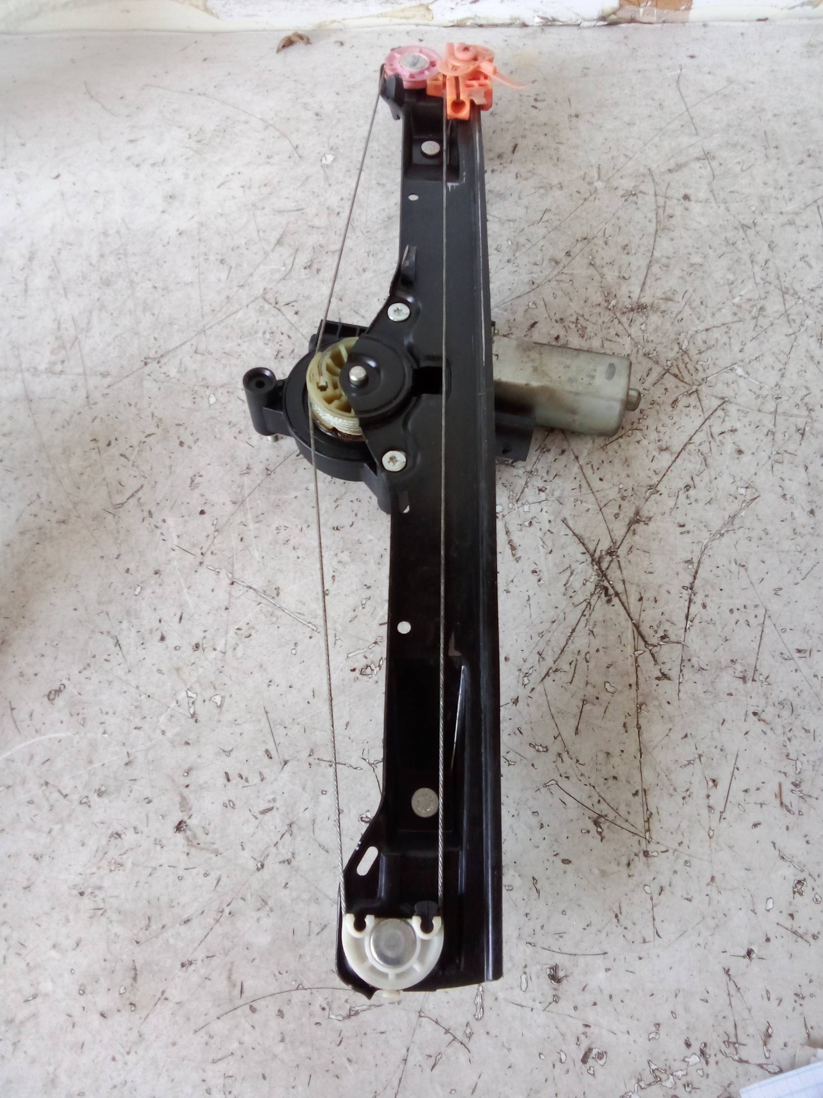 Alzacristallo elettr. porta ant. dx.