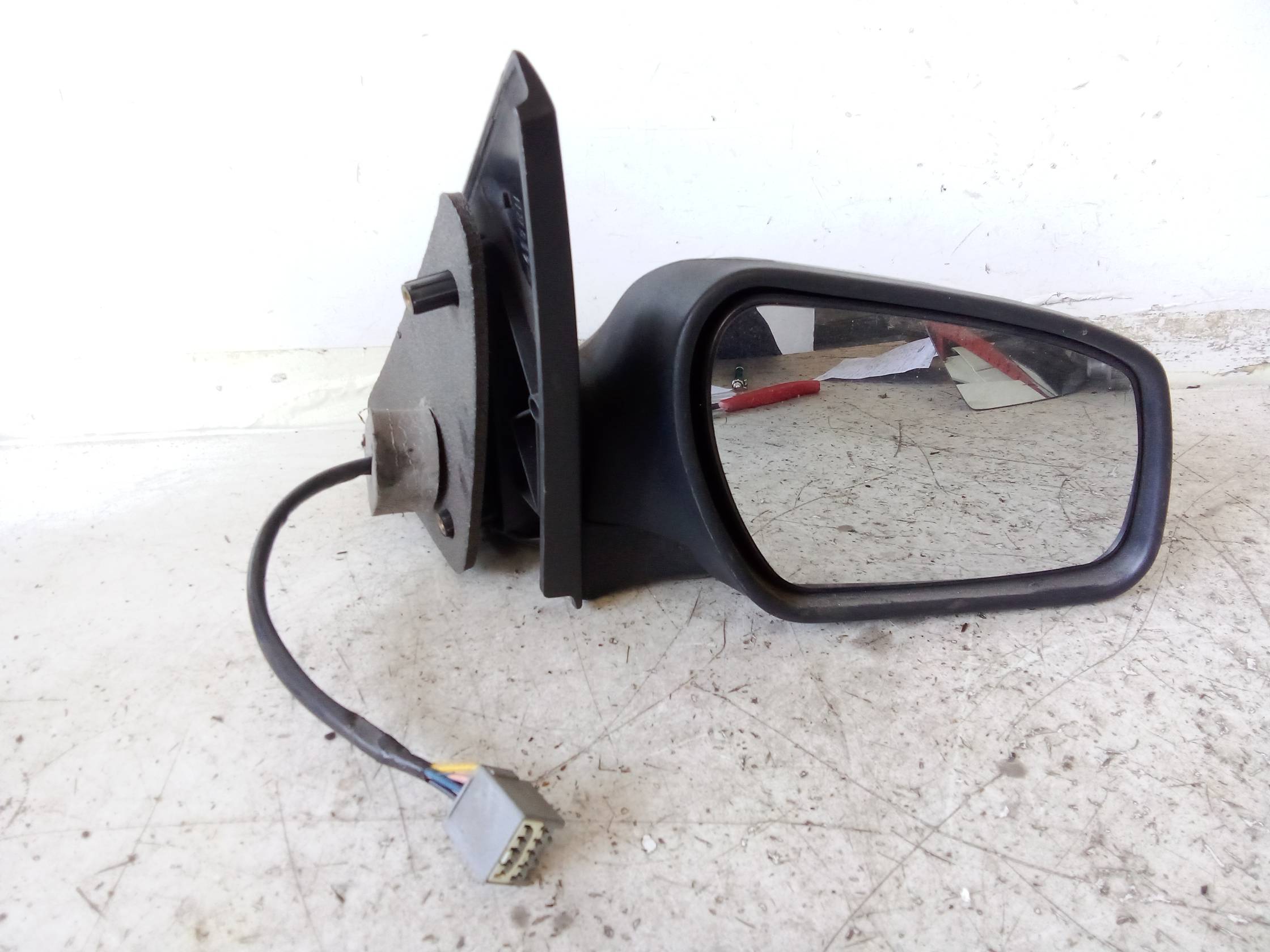 Retrovisore est. regolaz. elettr. dx.