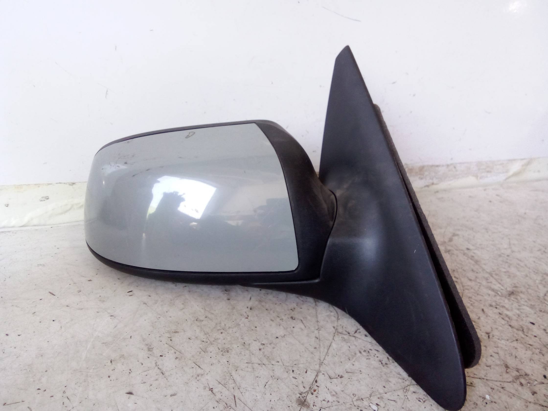 Retrovisore est. regolaz. elettr. dx.