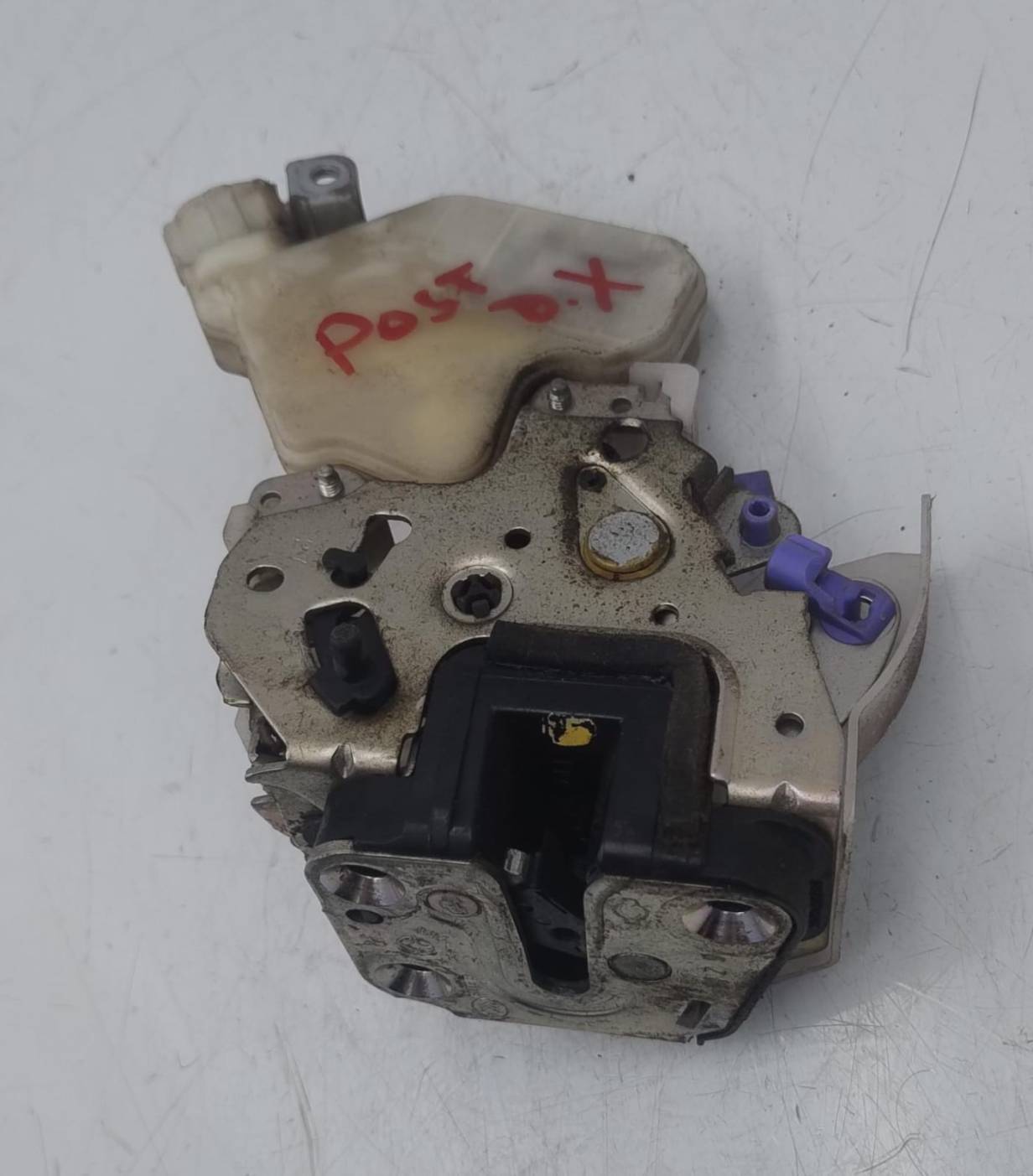 Serratura porta post. dx.