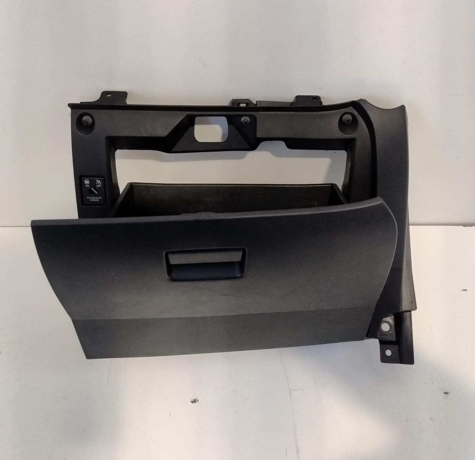 Cassetto vano portaoggetti