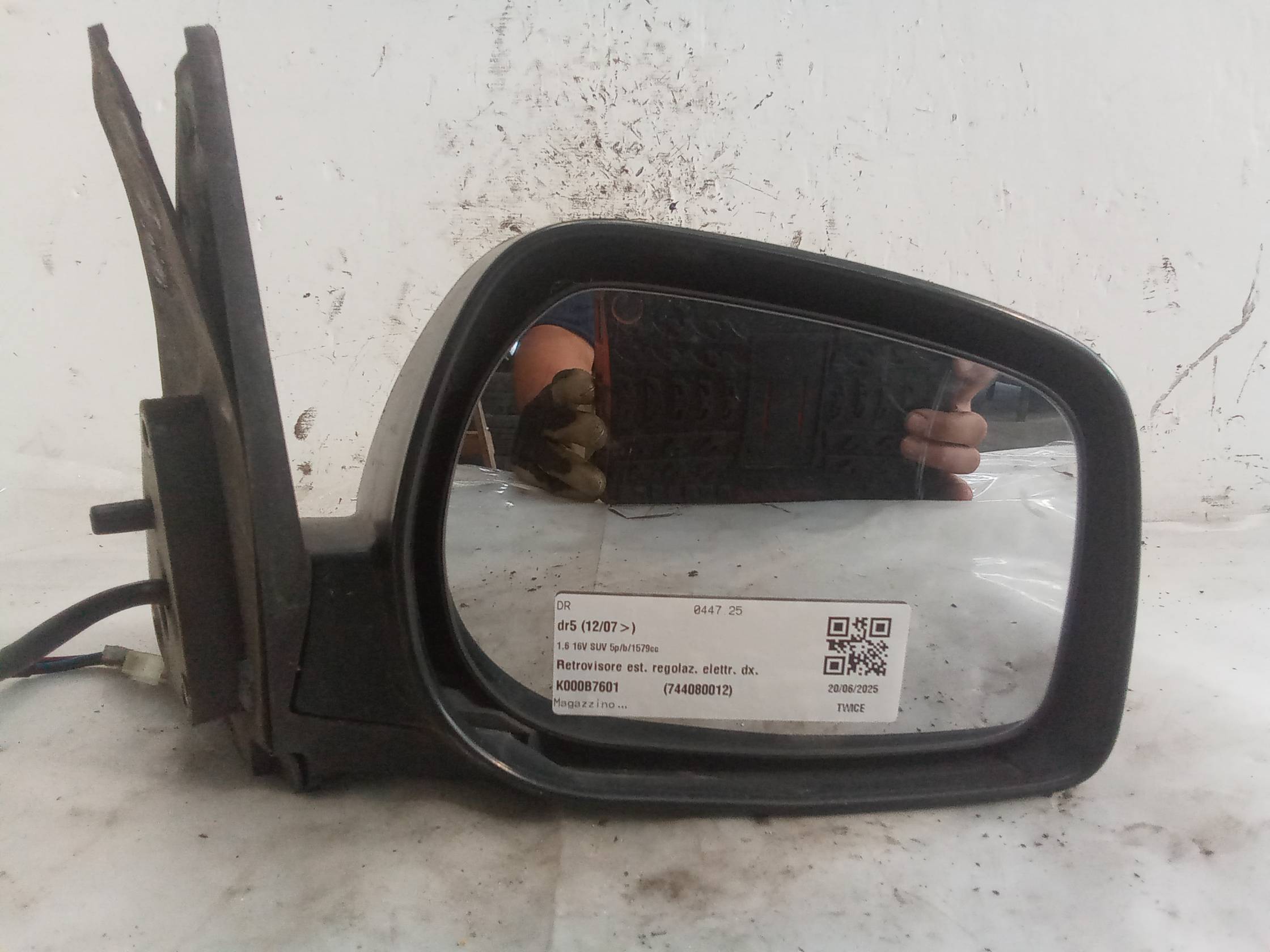 Retrovisore est. regolaz. elettr. dx.