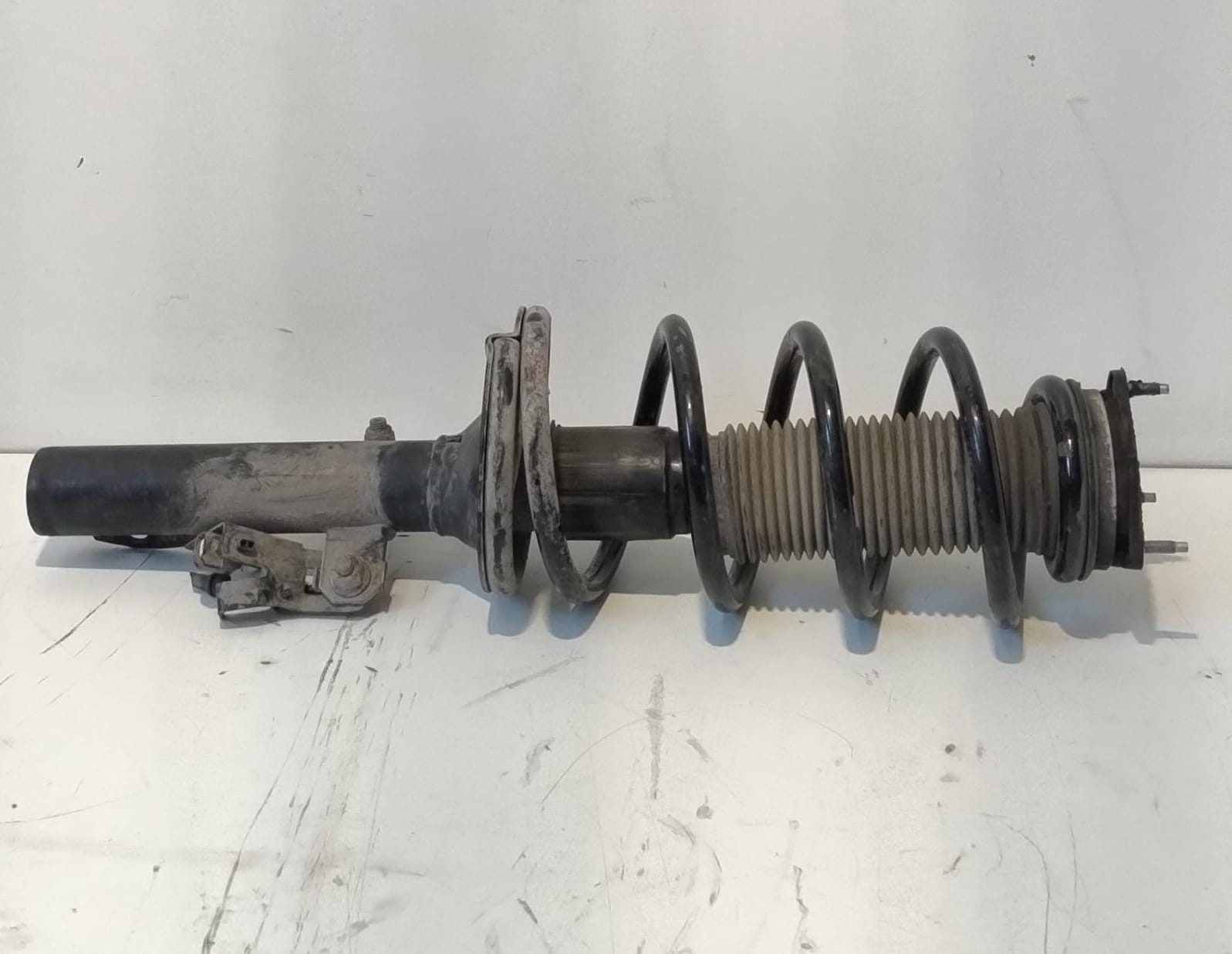 Ammortizzatore ant. dx.