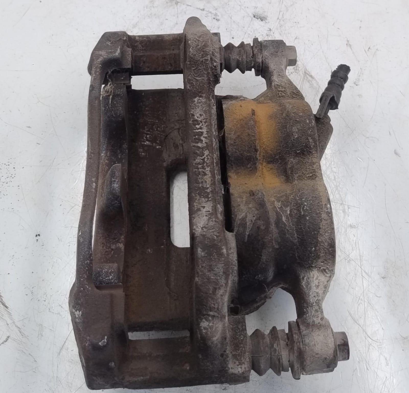 pinza freno anteriore sx.