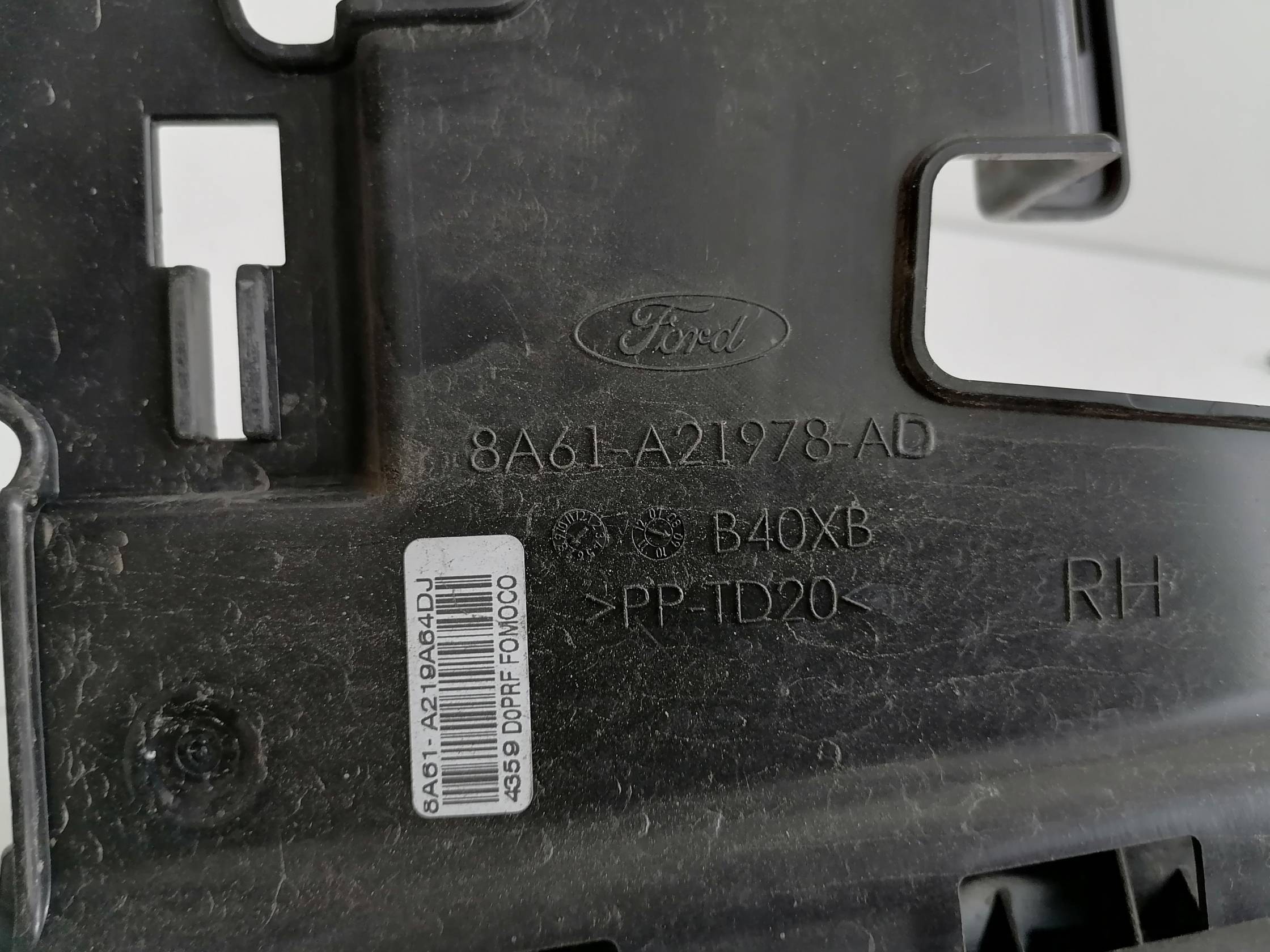 Serratura porta ant. dx.