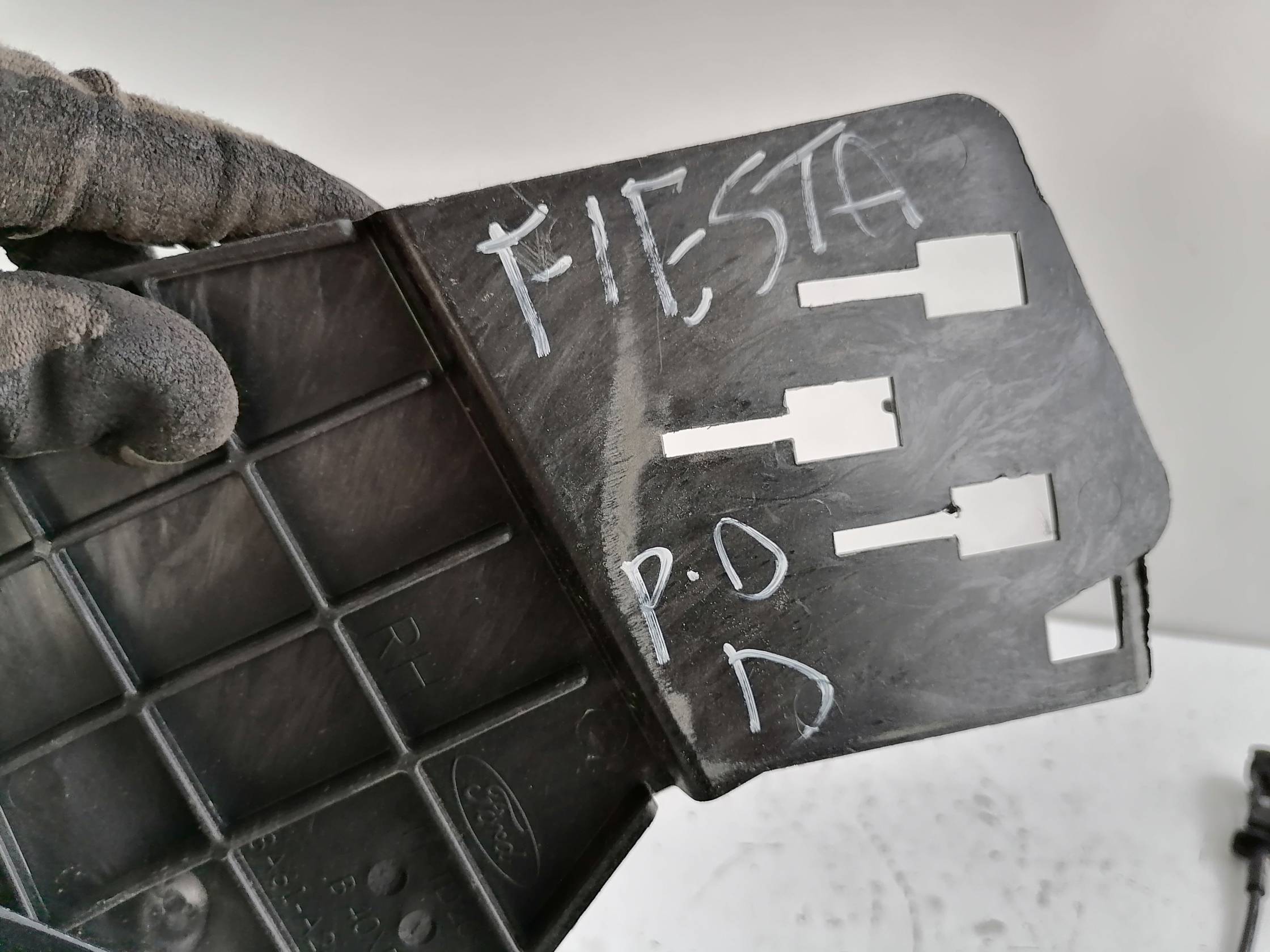 Serratura porta post. dx.