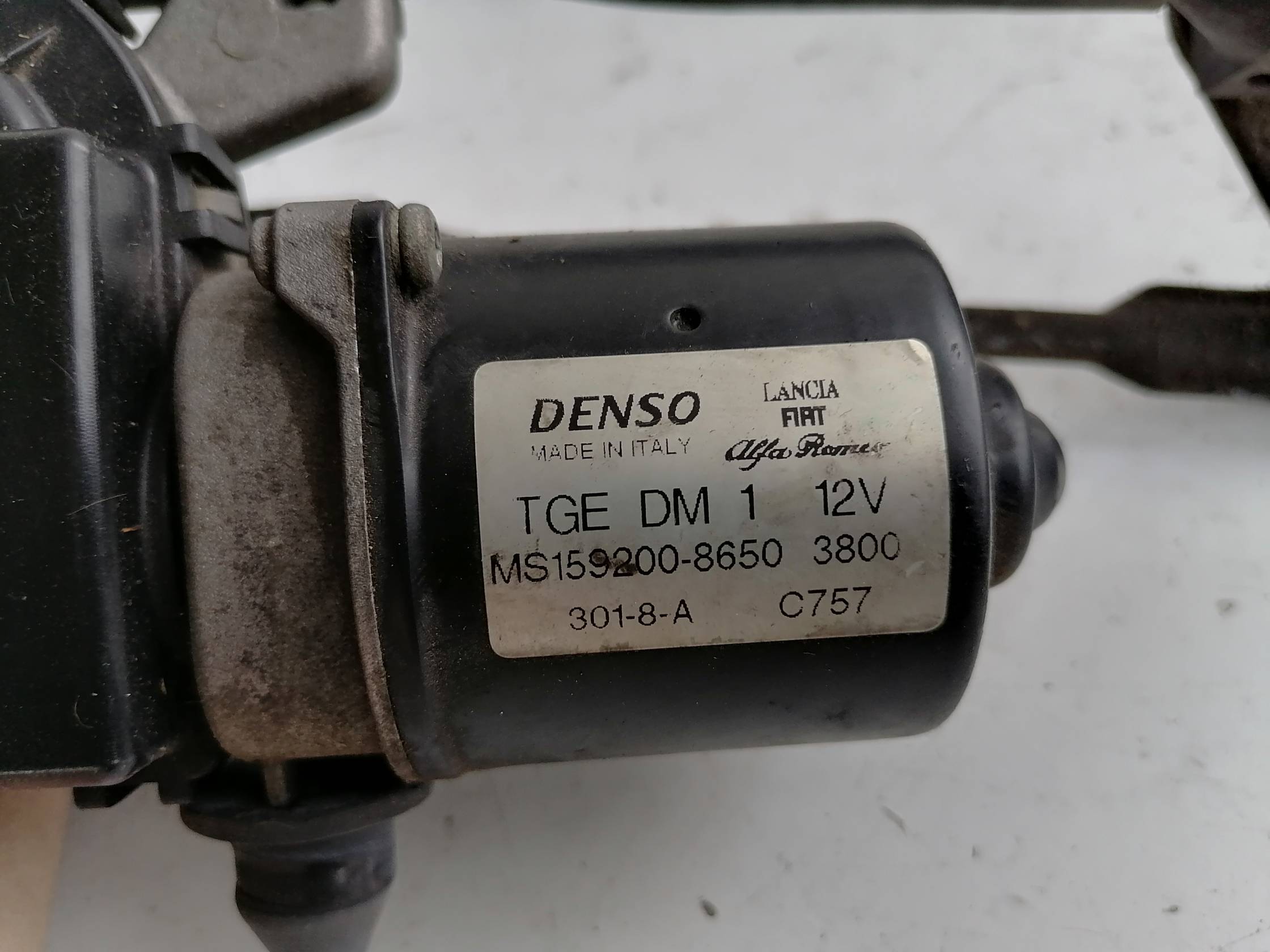 Meccanismo tergiparabrezza con motorino