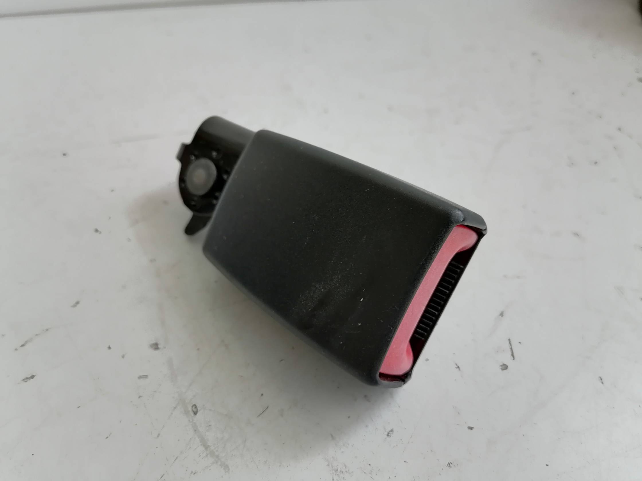 Aggancio cintura di sicurezza post. dx.