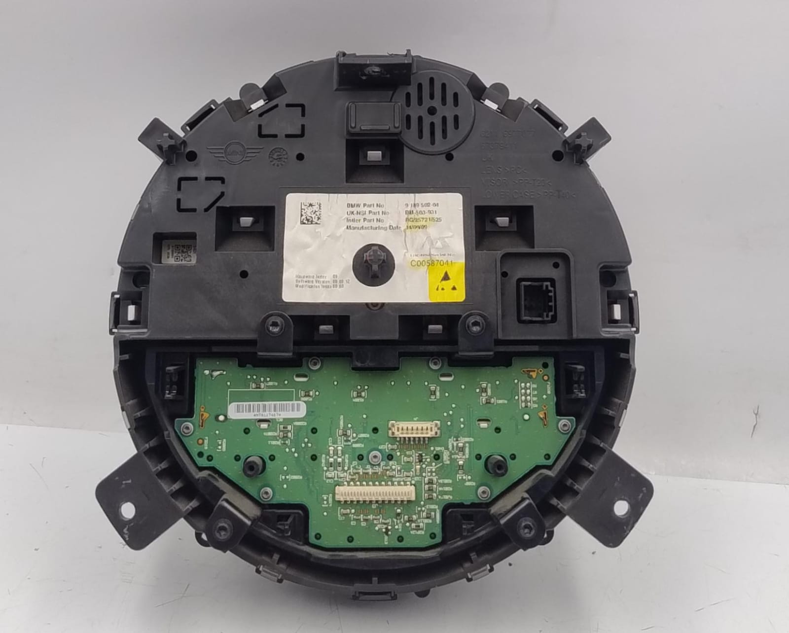 Contachilometri e comandi radio