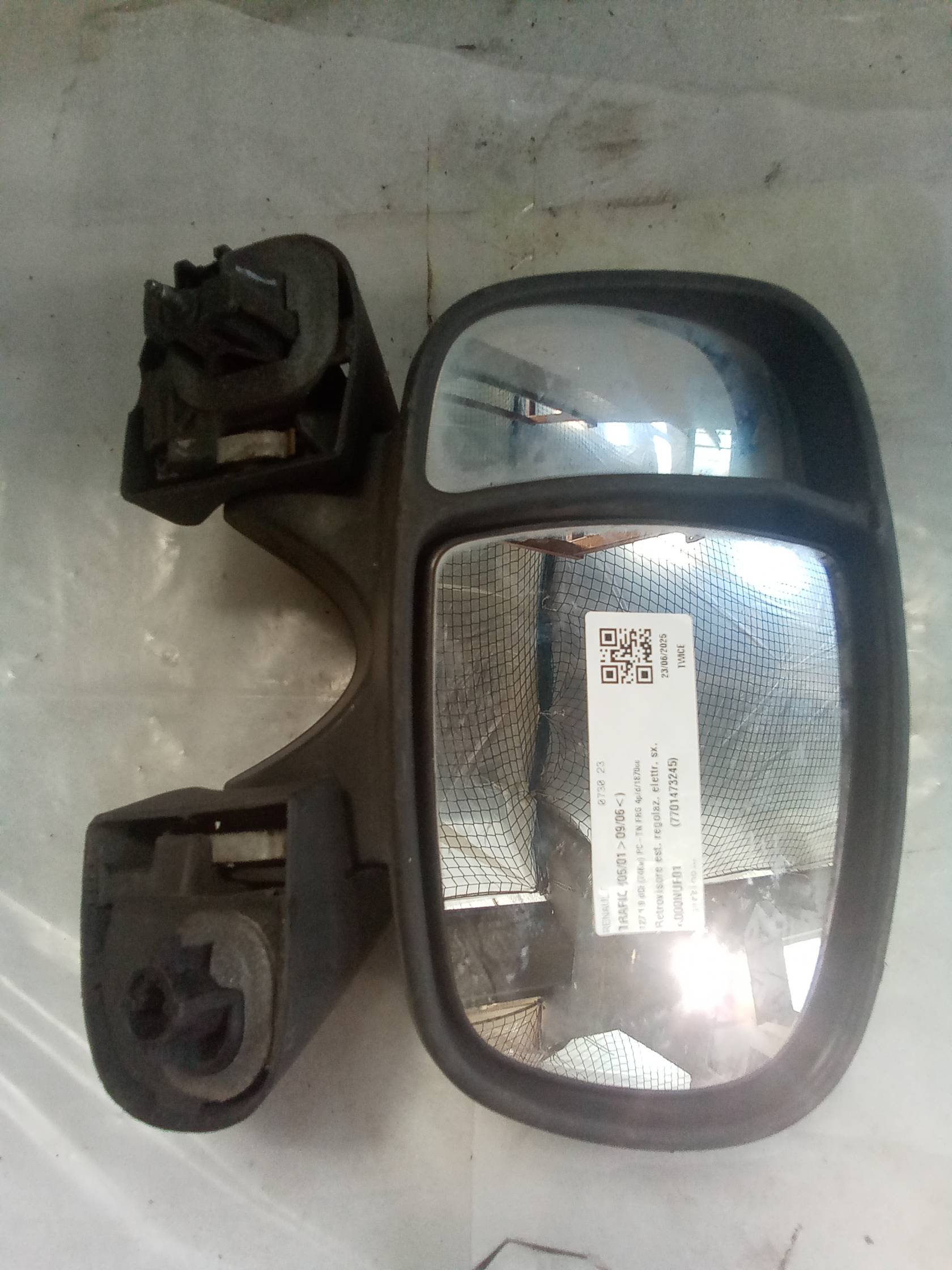 Retrovisore est. regolaz. elettr. sx.