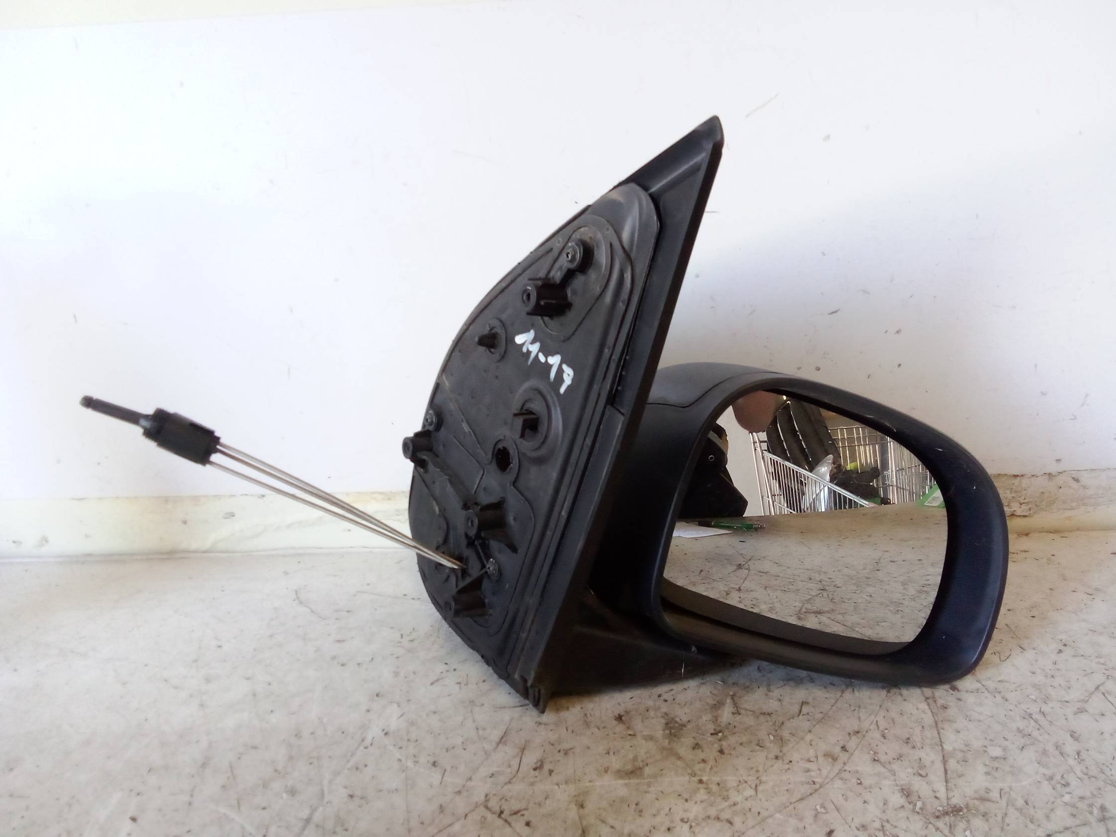 Retrovisore est. dx.