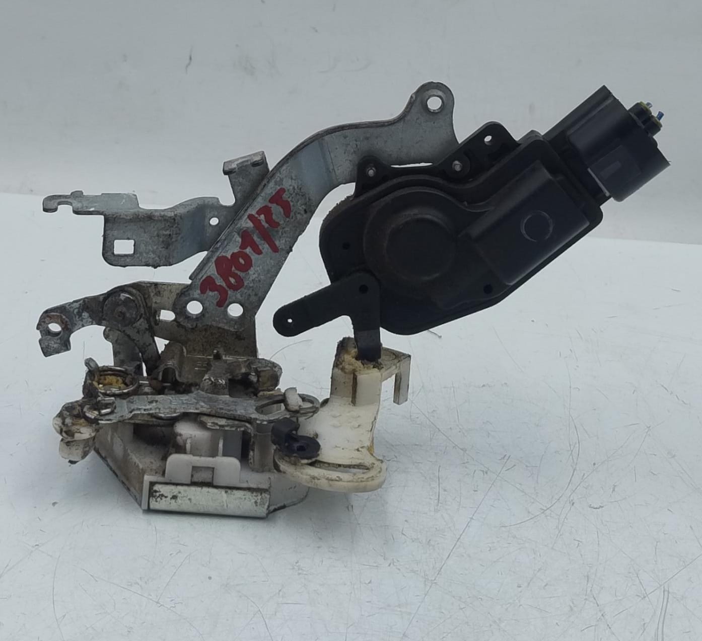 Serratura porta ant. dx.