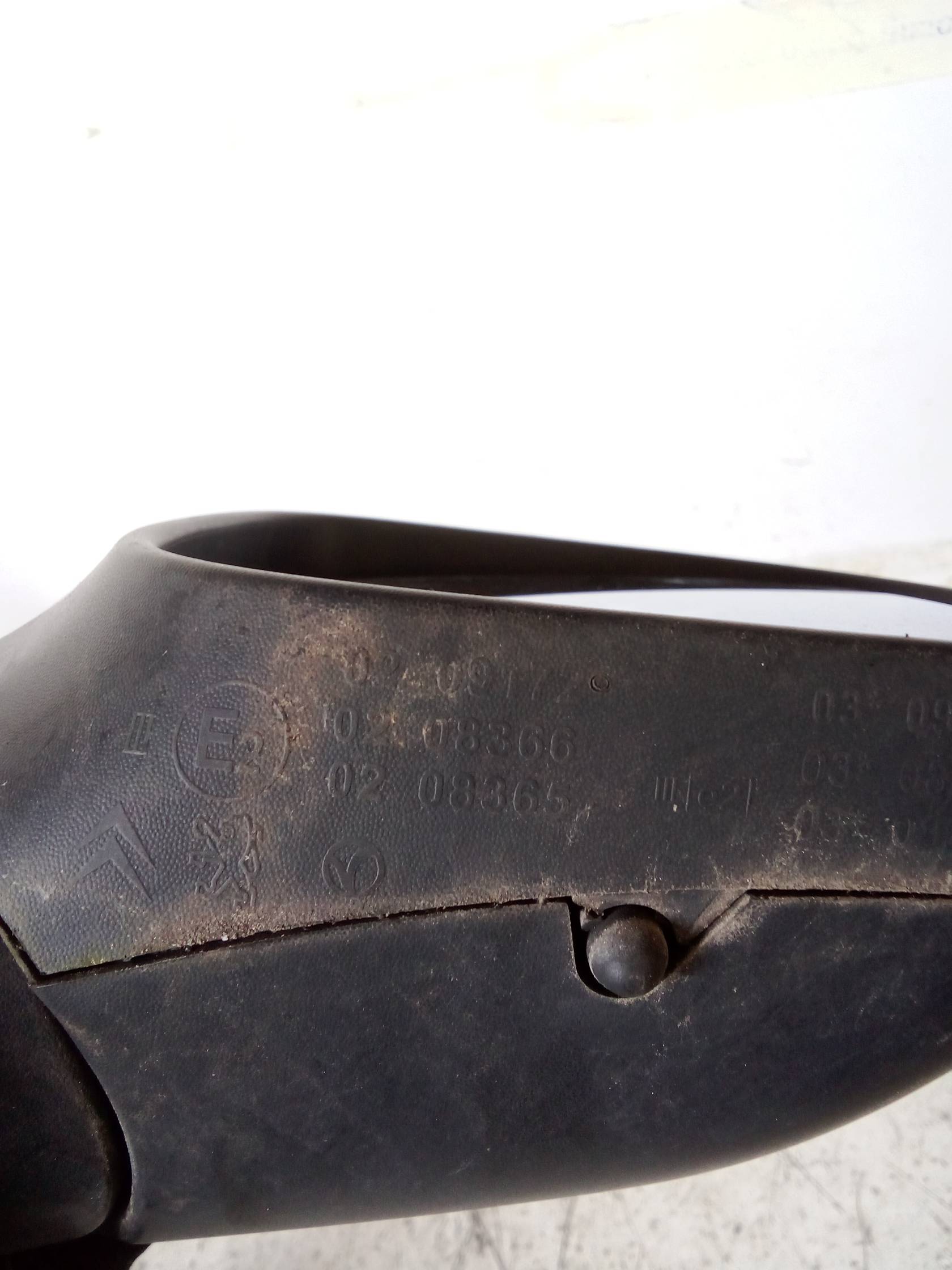 Retrovisore est. regolaz. elettr. dx.