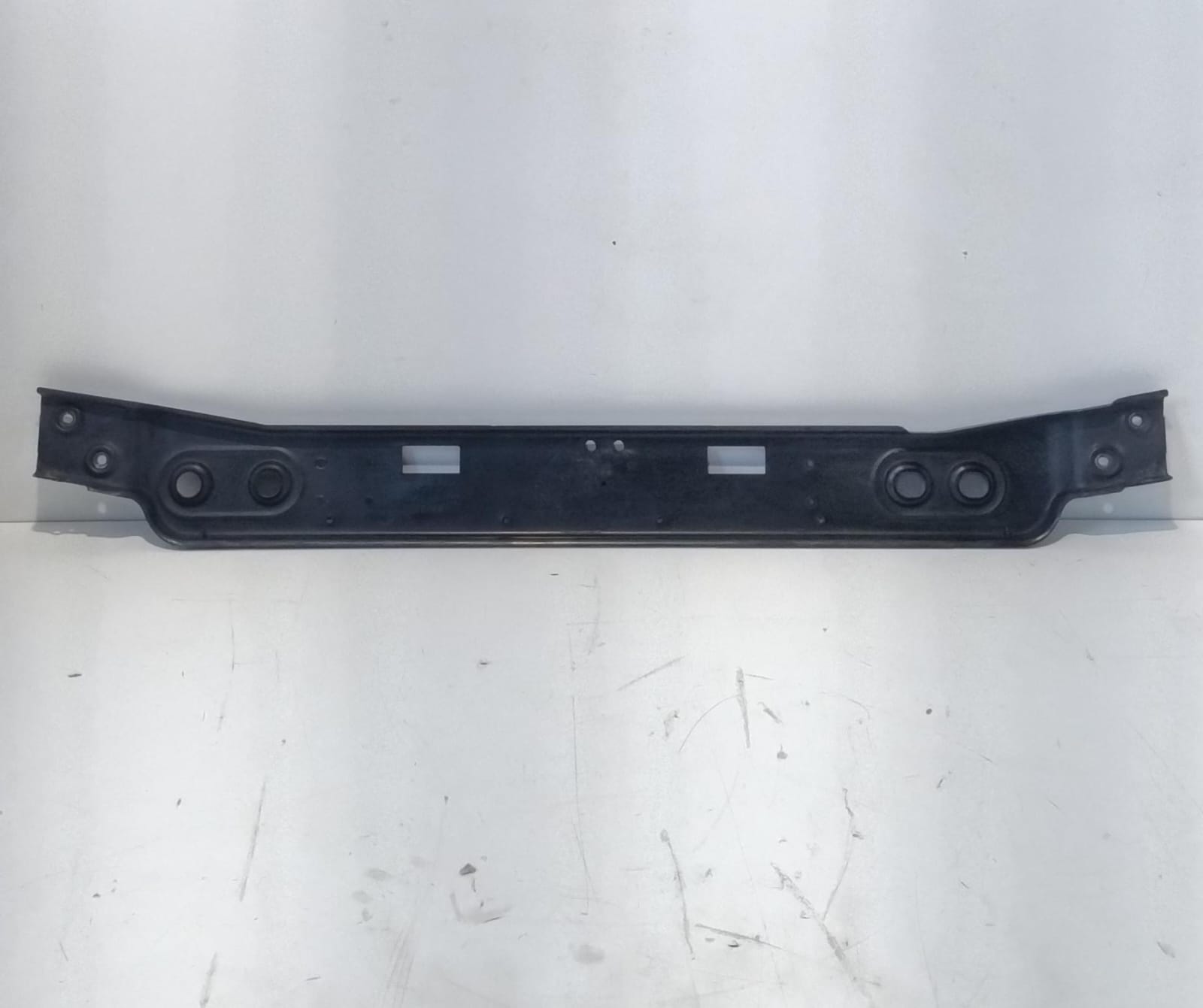 Supporto radiatore inf.