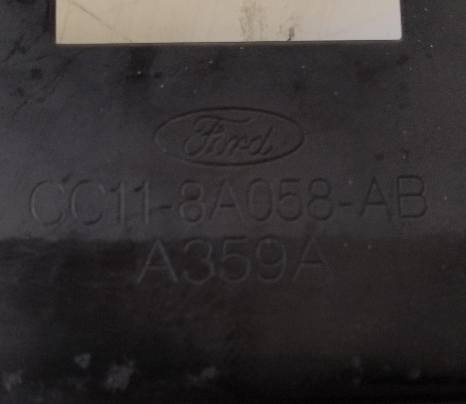 Supporto radiatore inf.