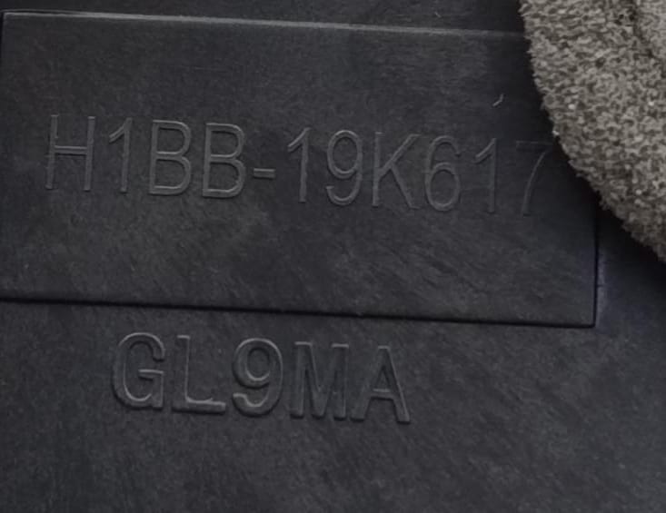 Bocchetta aria ant. console centr.