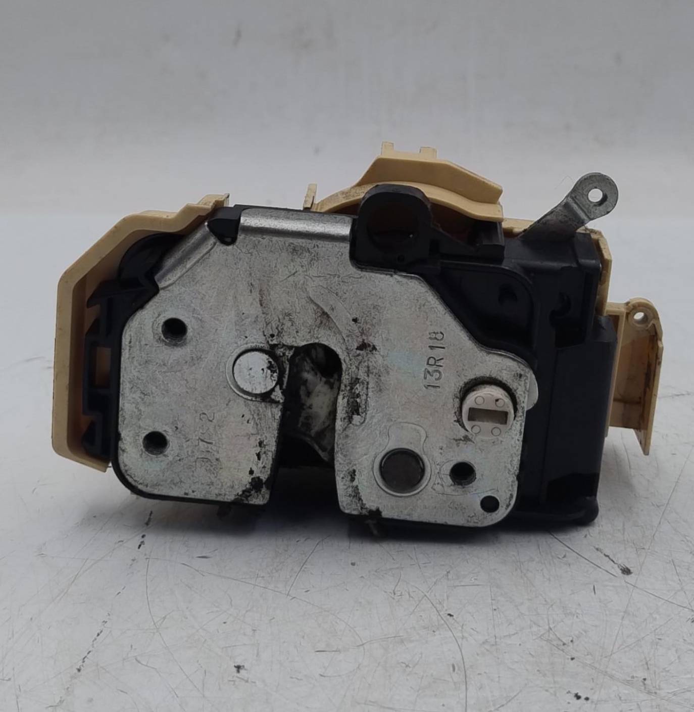 Serratura porta post. dx.