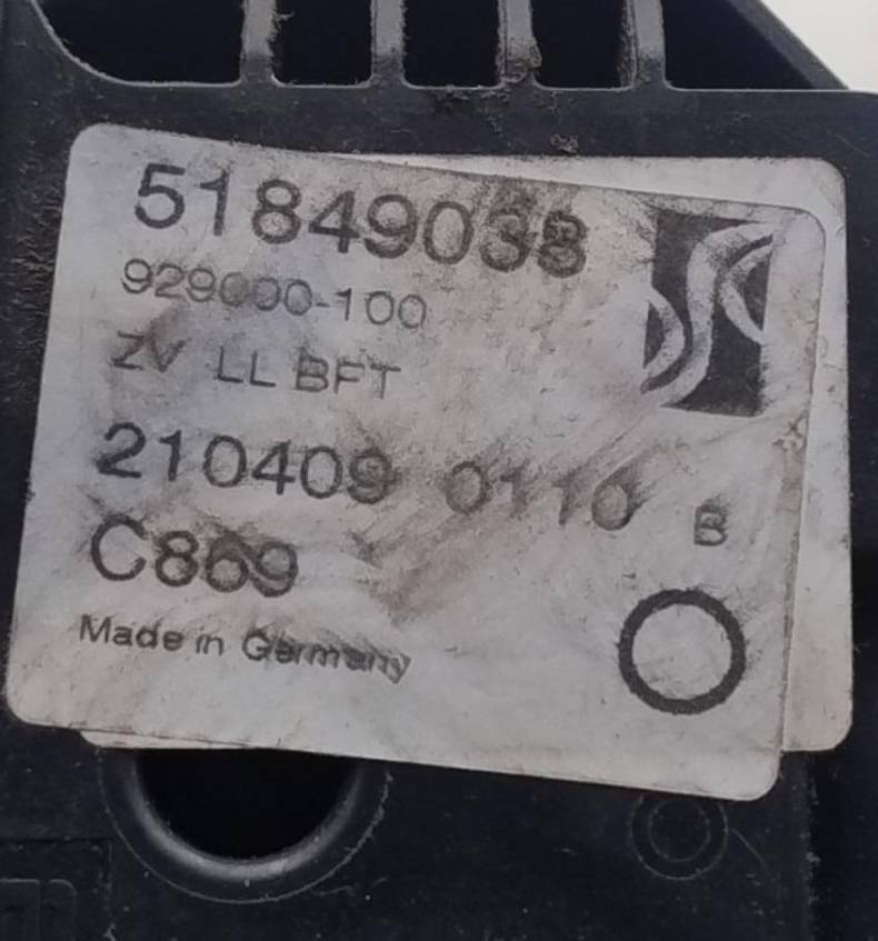 Serratura porta ant. dx.