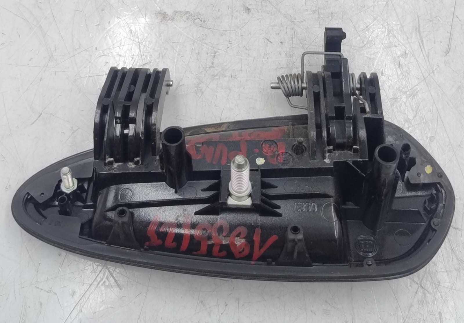 Maniglia esterna porta post. dx.