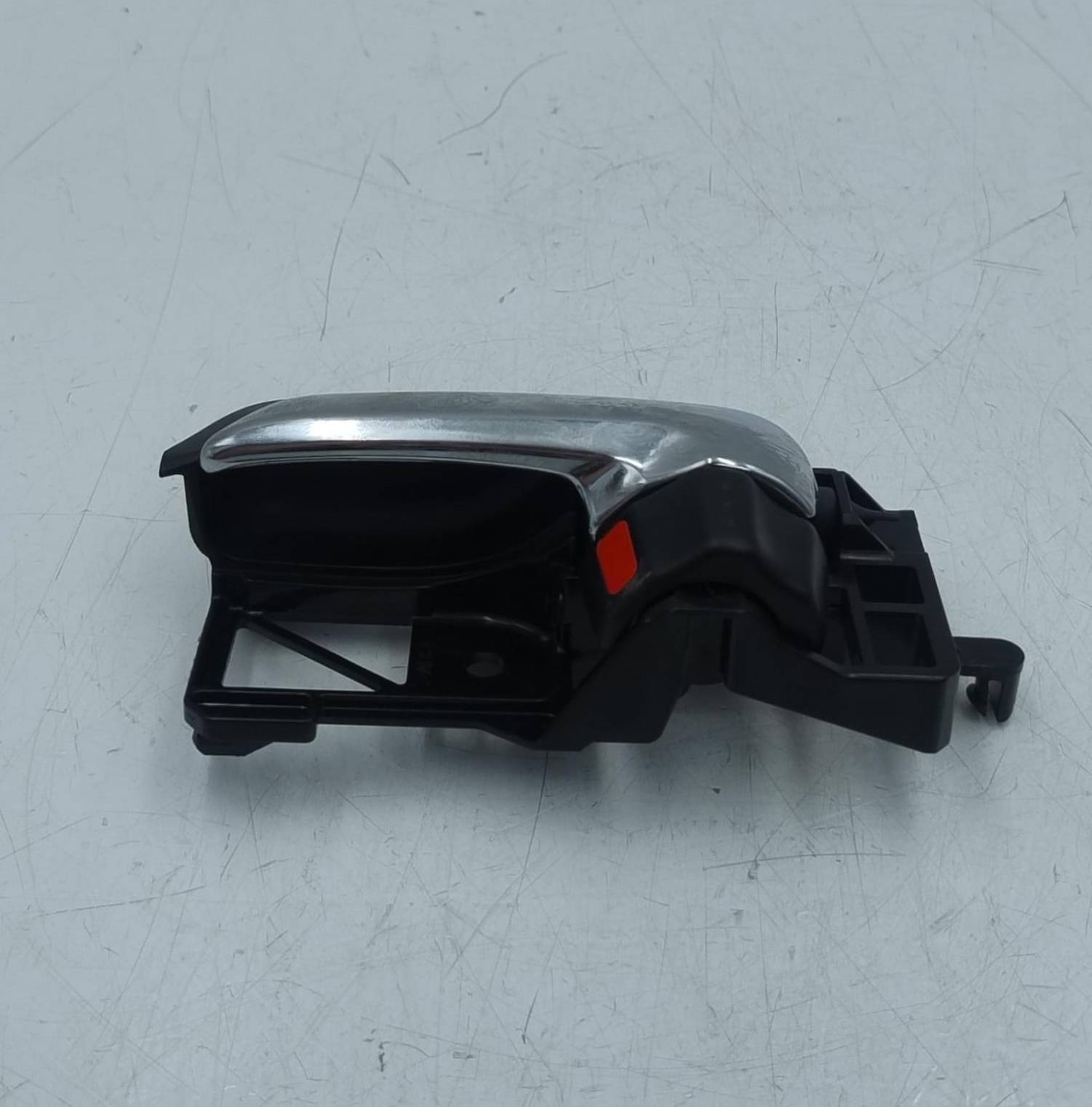 Maniglia int. apertura porta post. sx.