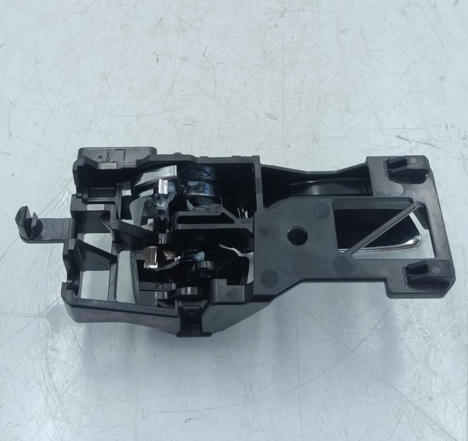 Maniglia int. apertura porta ant. sx.