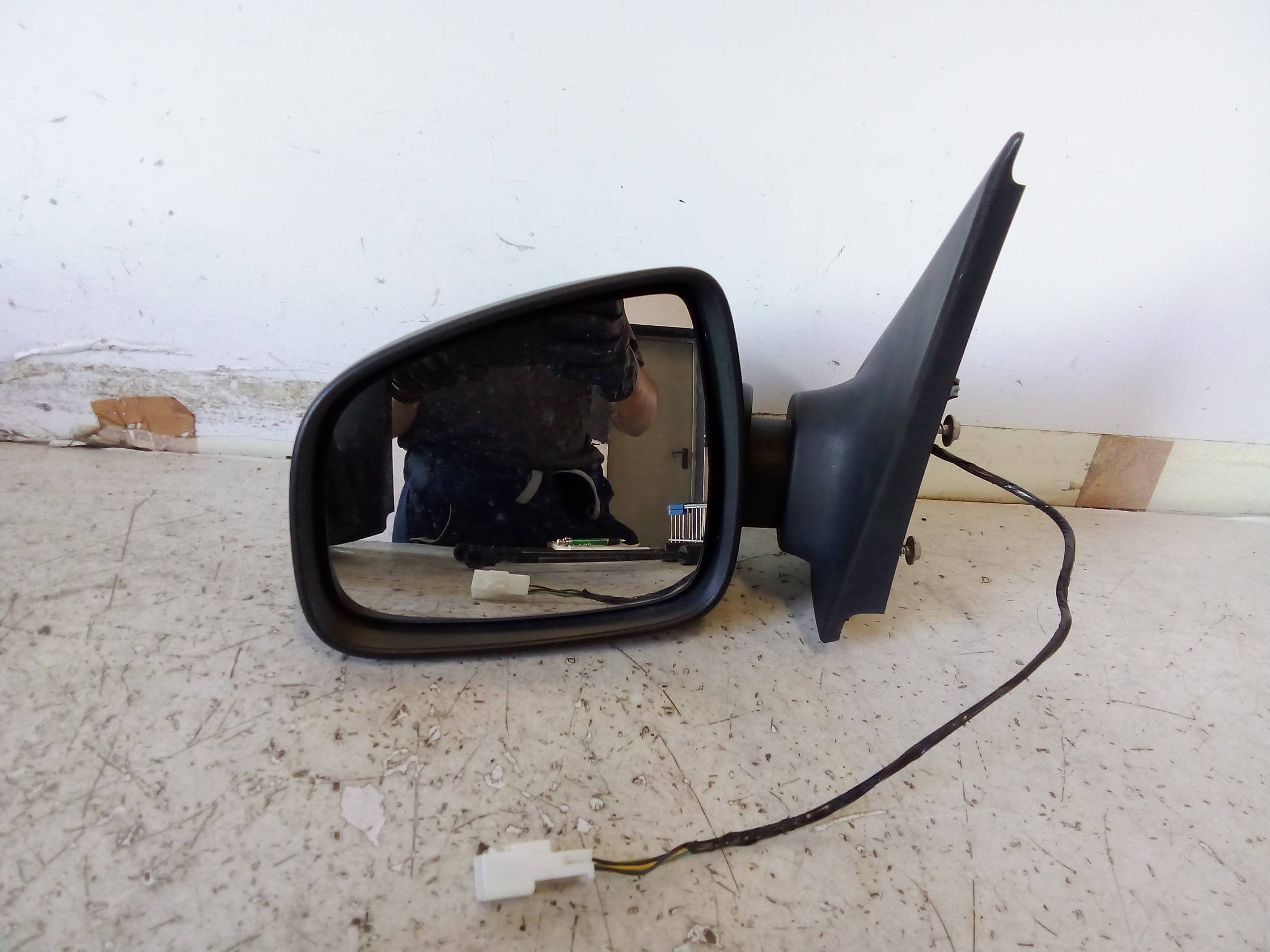 Retrovisore est. regolaz. elettr. sx.