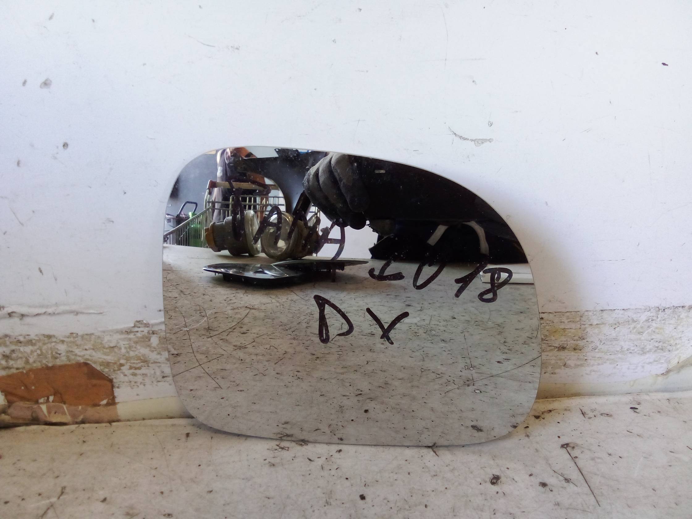 Cristallo retrovisore est. dx.