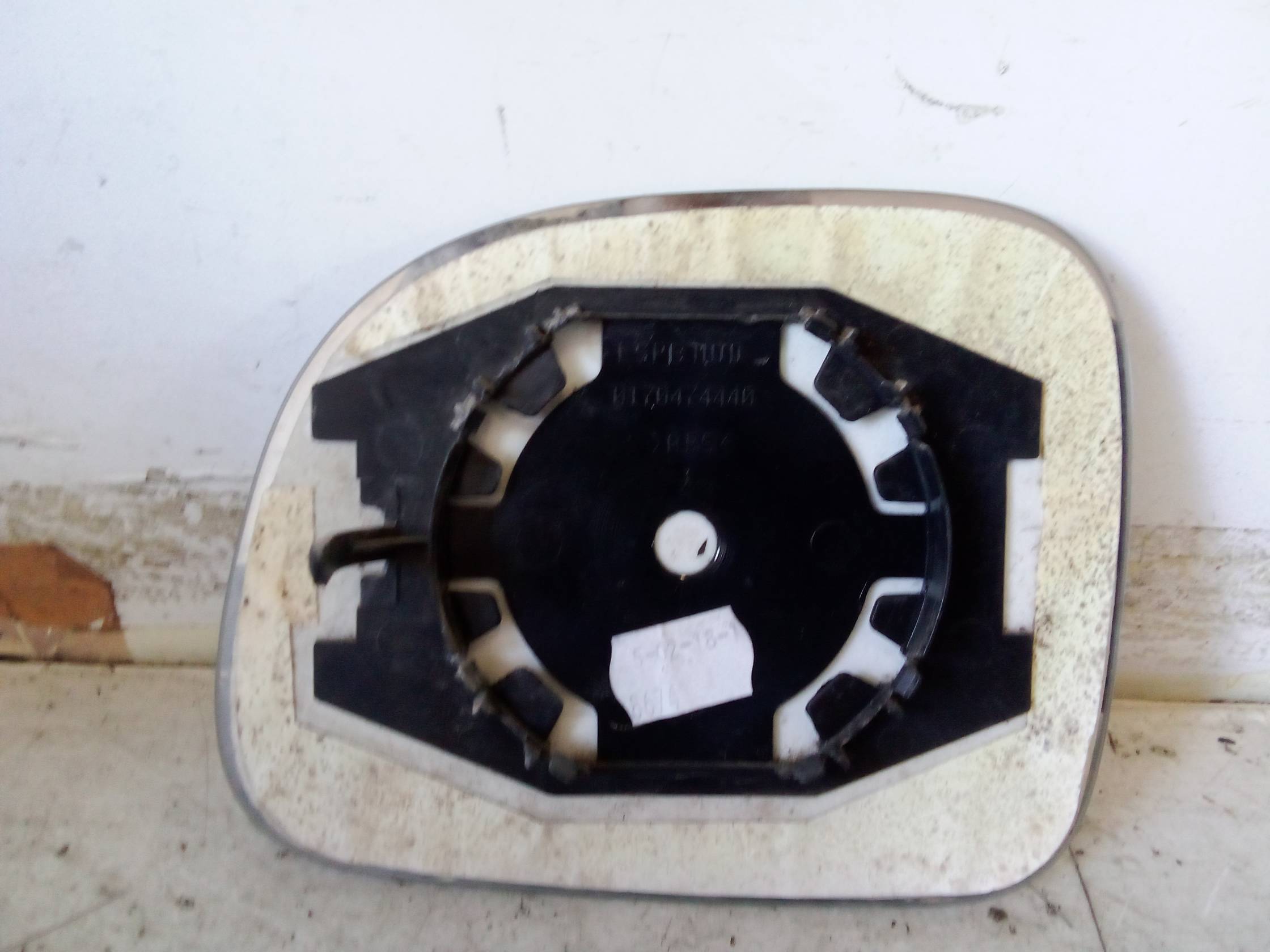 Cristallo retrovisore est. dx.