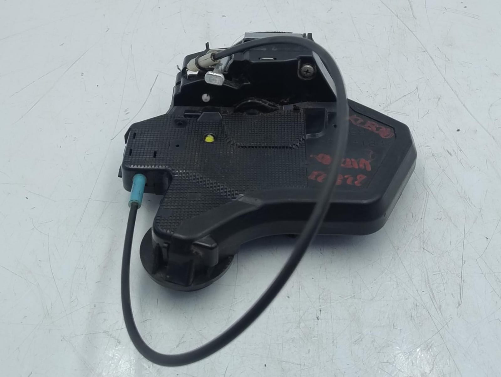 Serratura porta post. dx.