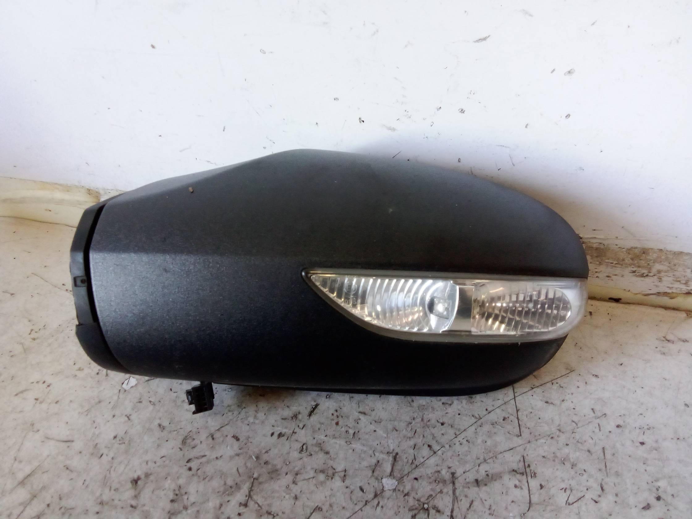 Retrovisore est. regolaz. elettr. sx.