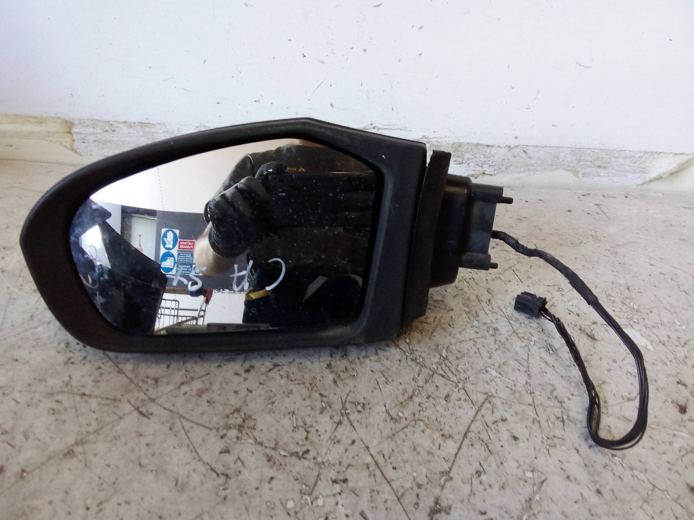 Retrovisore est. regolaz. elettr. sx.