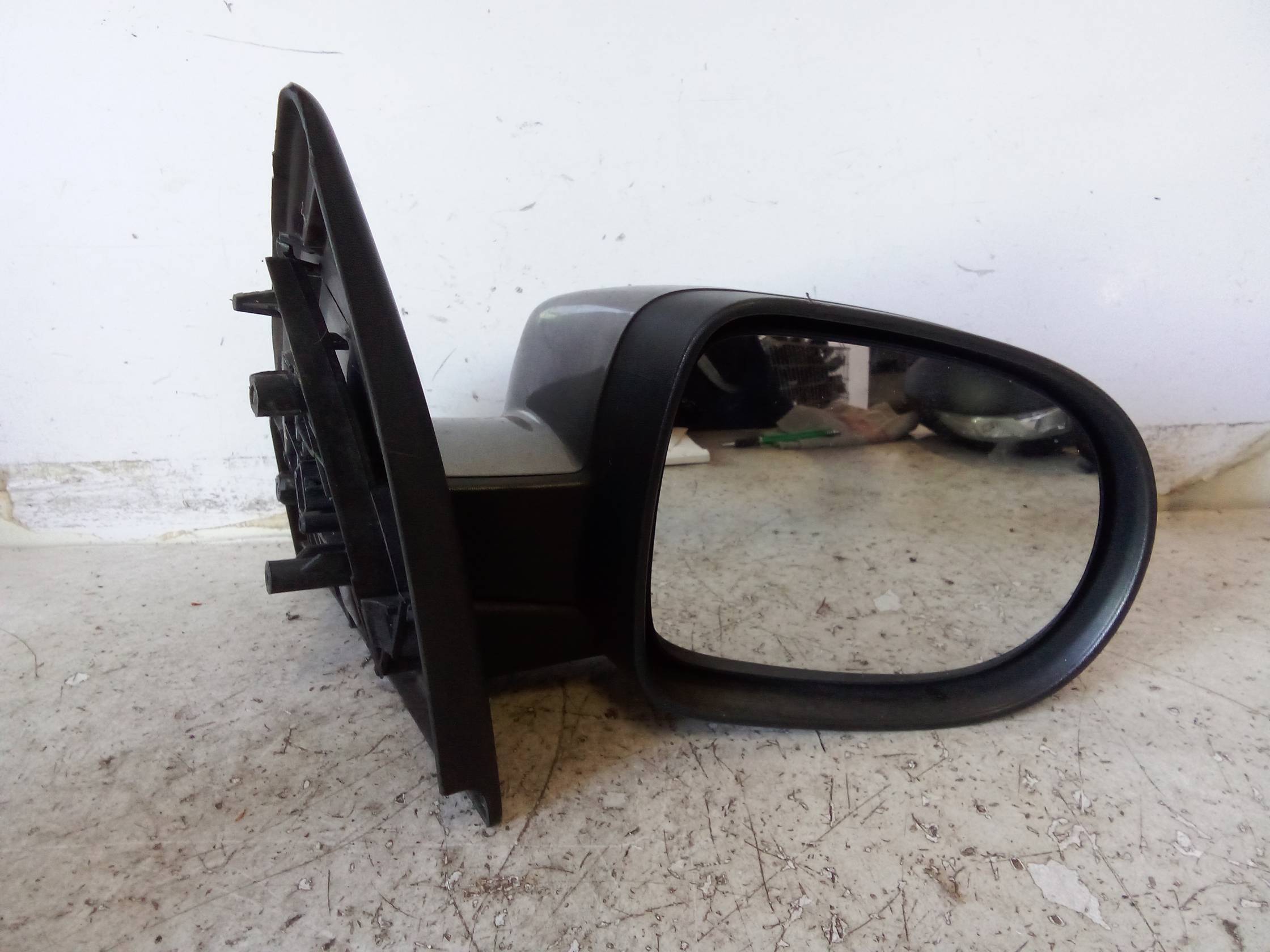 Retrovisore est. regolaz. elettr. dx.