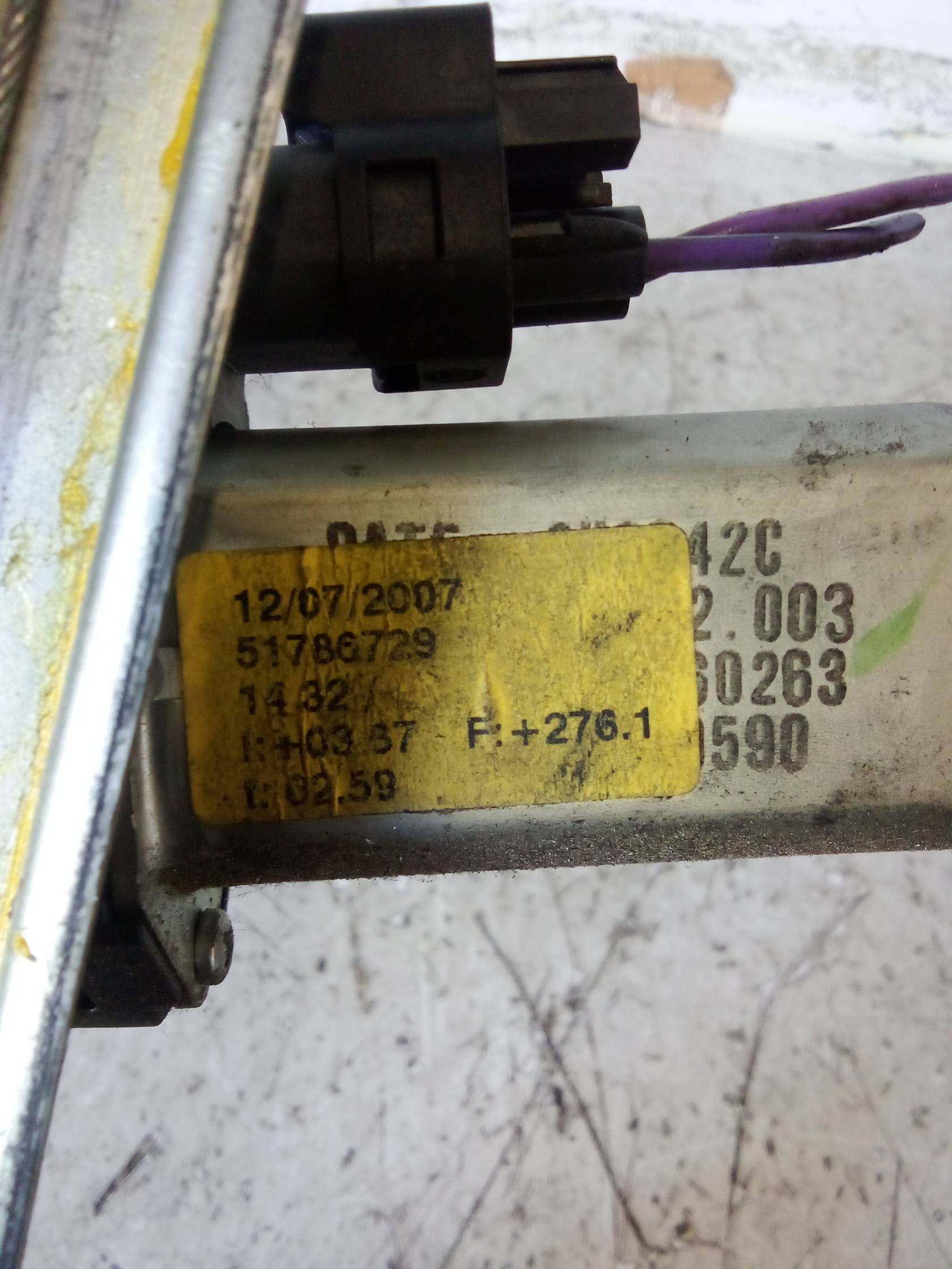 Alzacristallo elettr. porta ant. sx.