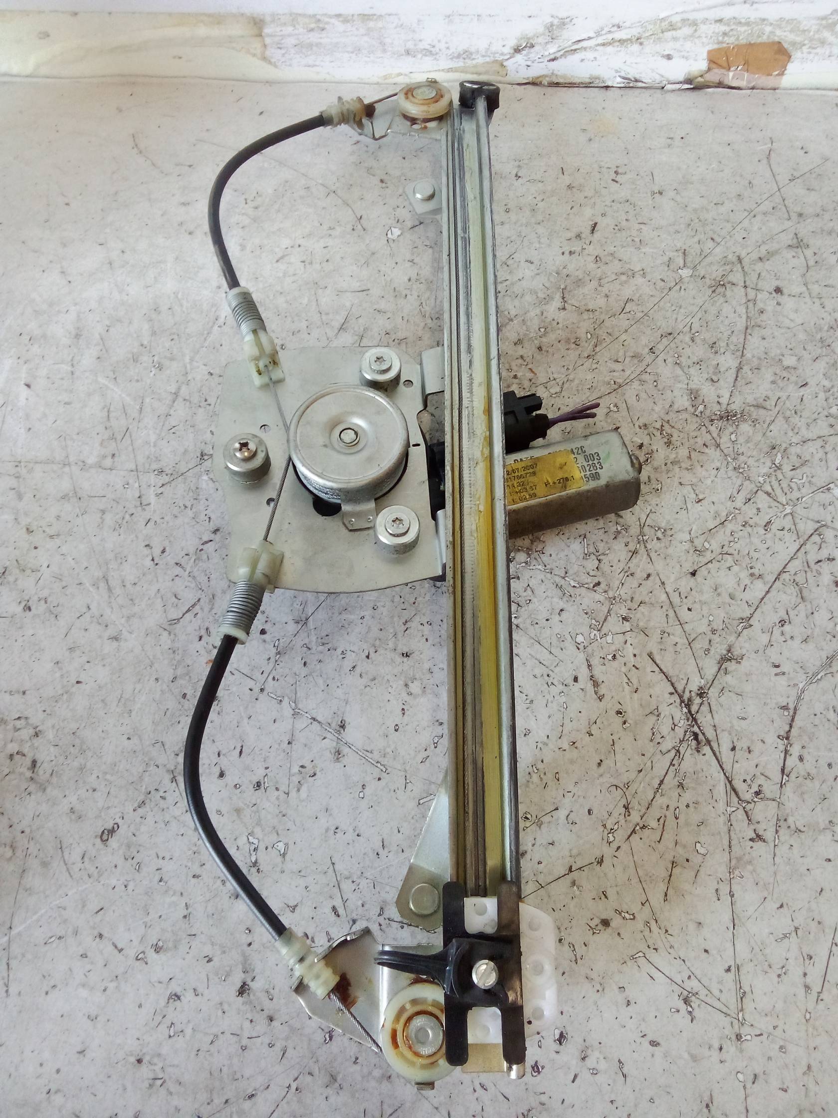 Alzacristallo elettr. porta ant. sx.