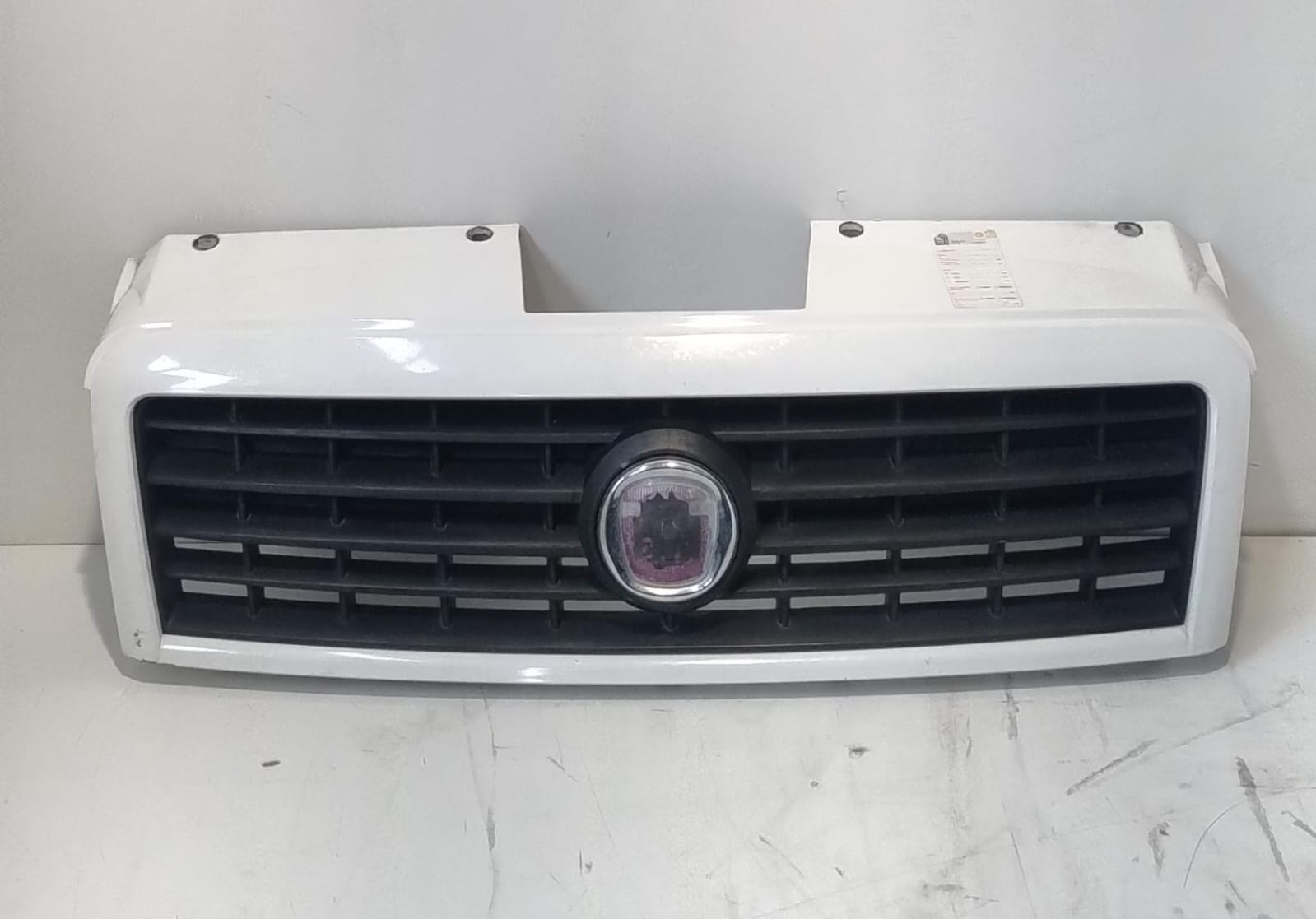 Griglia paraurti ant. Griglia paraurti ant.