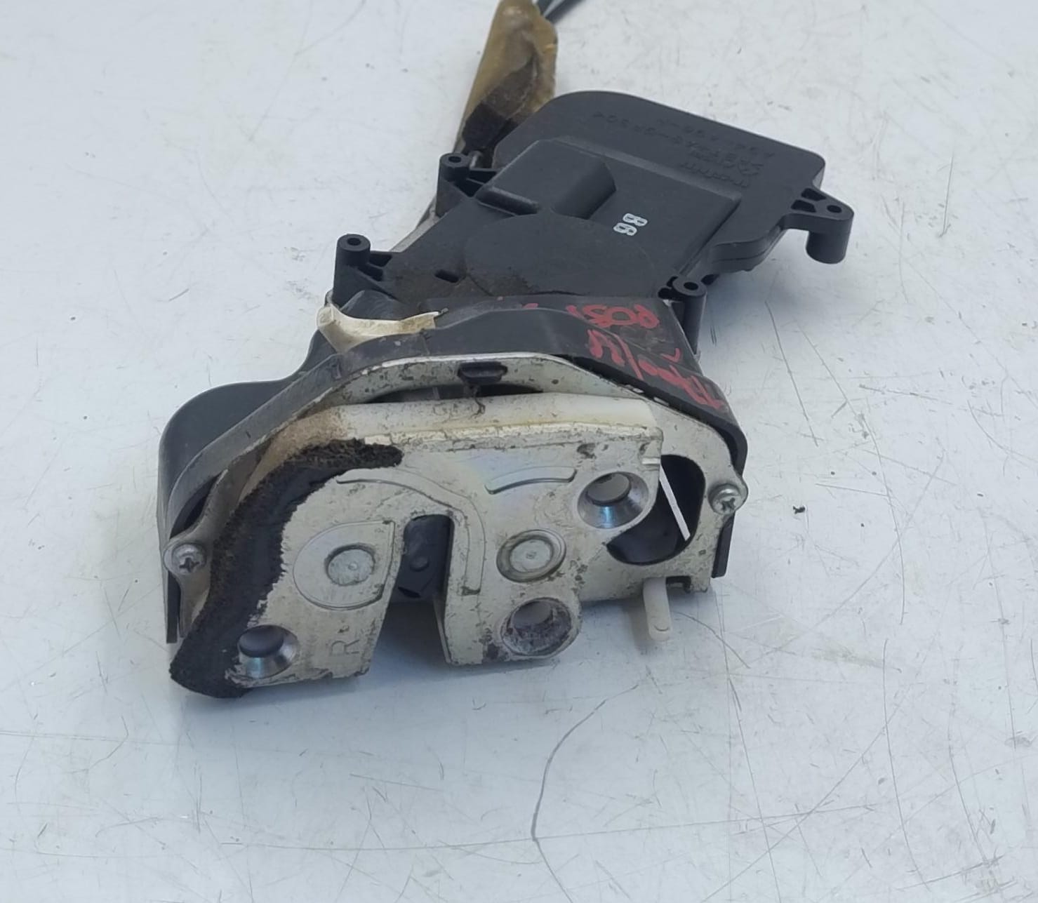 Serratura porta post. dx.