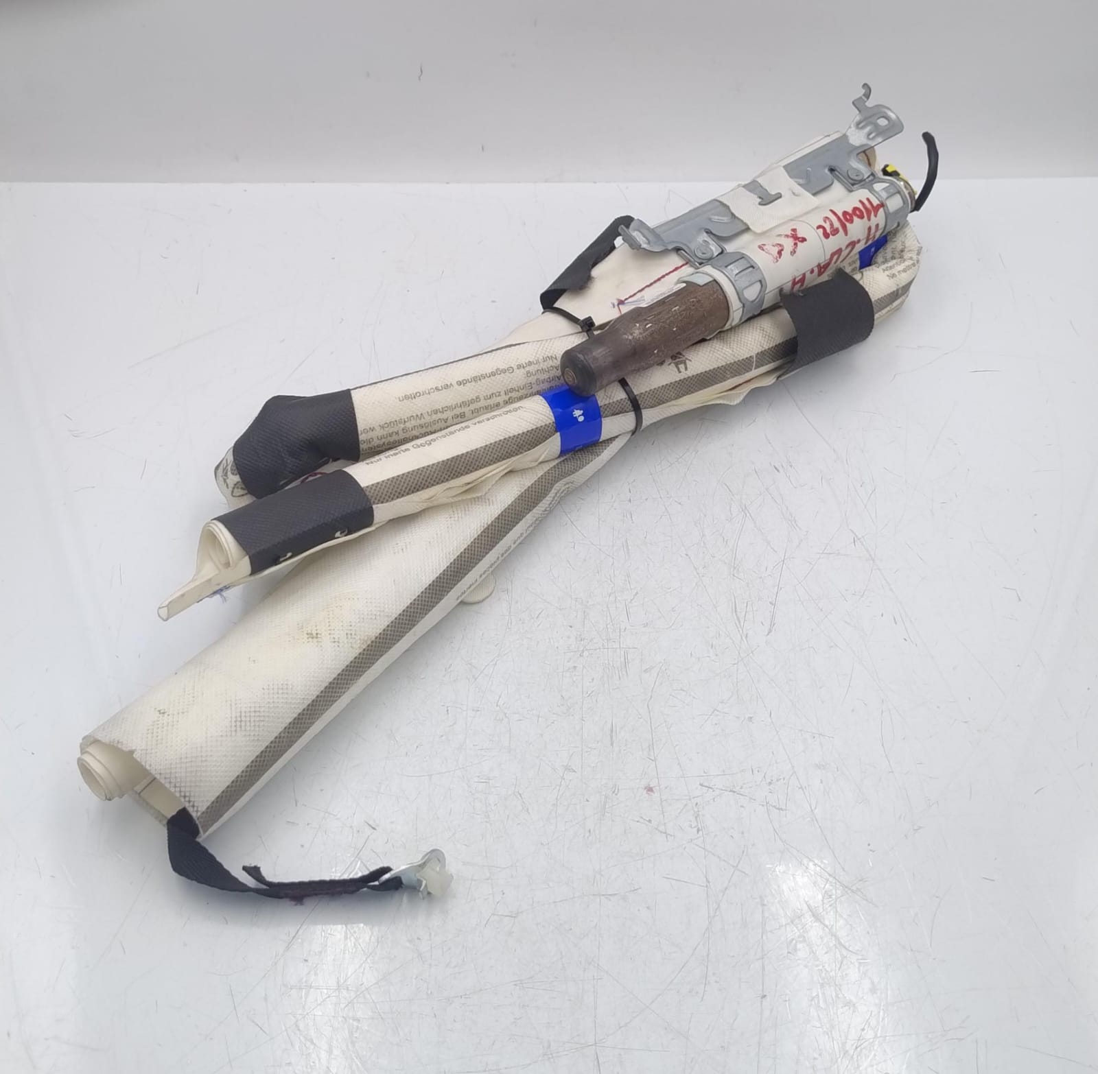 Airbag a Tendina dx. Airbag a Tendina dx.