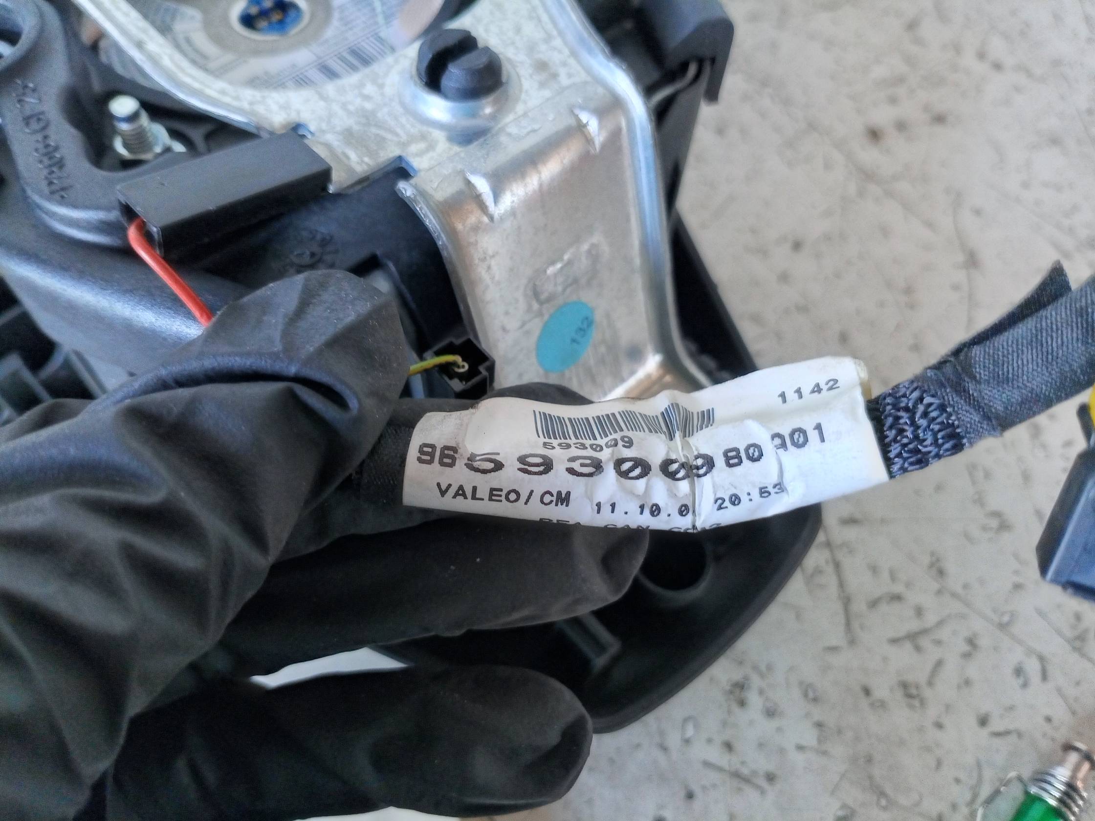 Dispositivo airbag lato guida